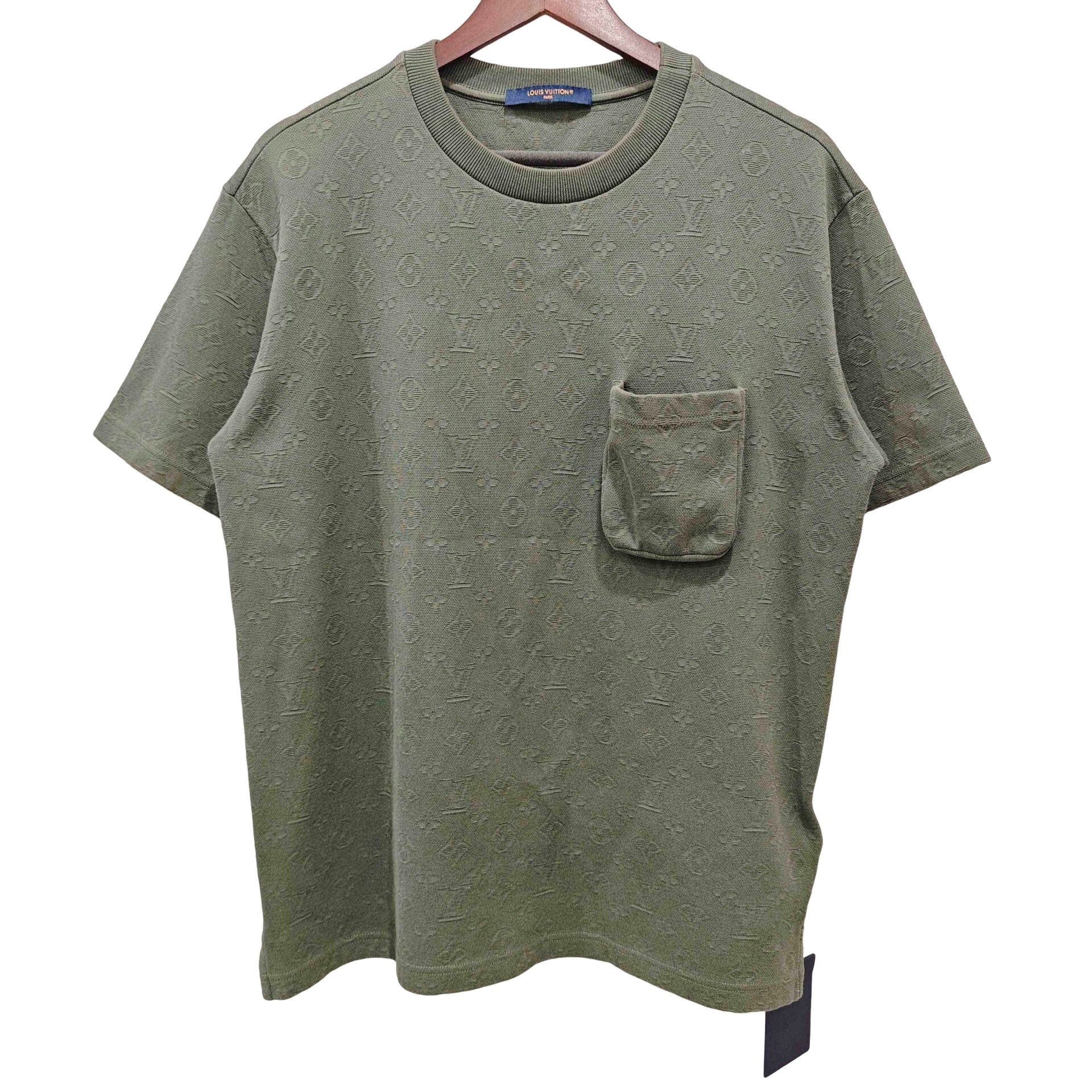Louis Vuitton Louis Vuitton Monogram Textured Pocket T-Shirt L Size US L / EU 52-54 / 3 - 1 Thumbnail