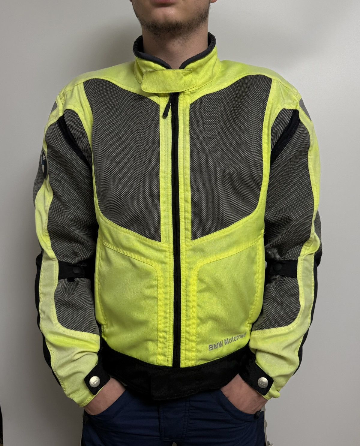 BMW BMW Motorrad AirShell Jacket Size US L / EU 52-54 / 3 - 1 Thumbnail