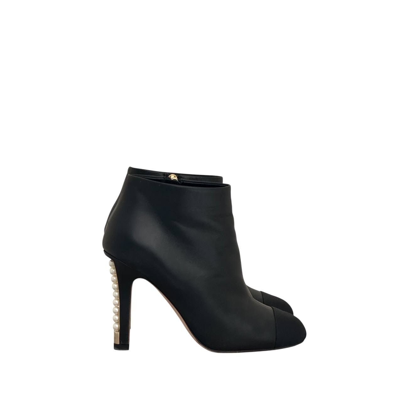 Chanel Chanel Black Leather Pearl Heel Ankle Boots Sz 38.5 Size US 7.5 / IT 37.5 - 2 Thumbnail