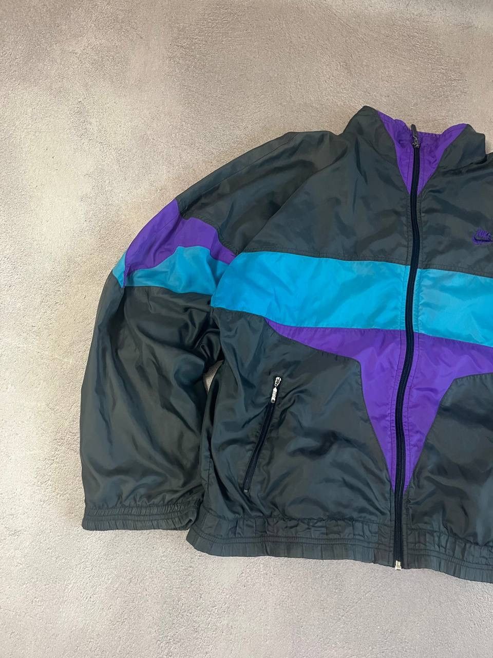 Nike × Vintage Vintage Nike Nylon Distressed sweatshirt Size US L / EU 52-54 / 3 - 3 Thumbnail