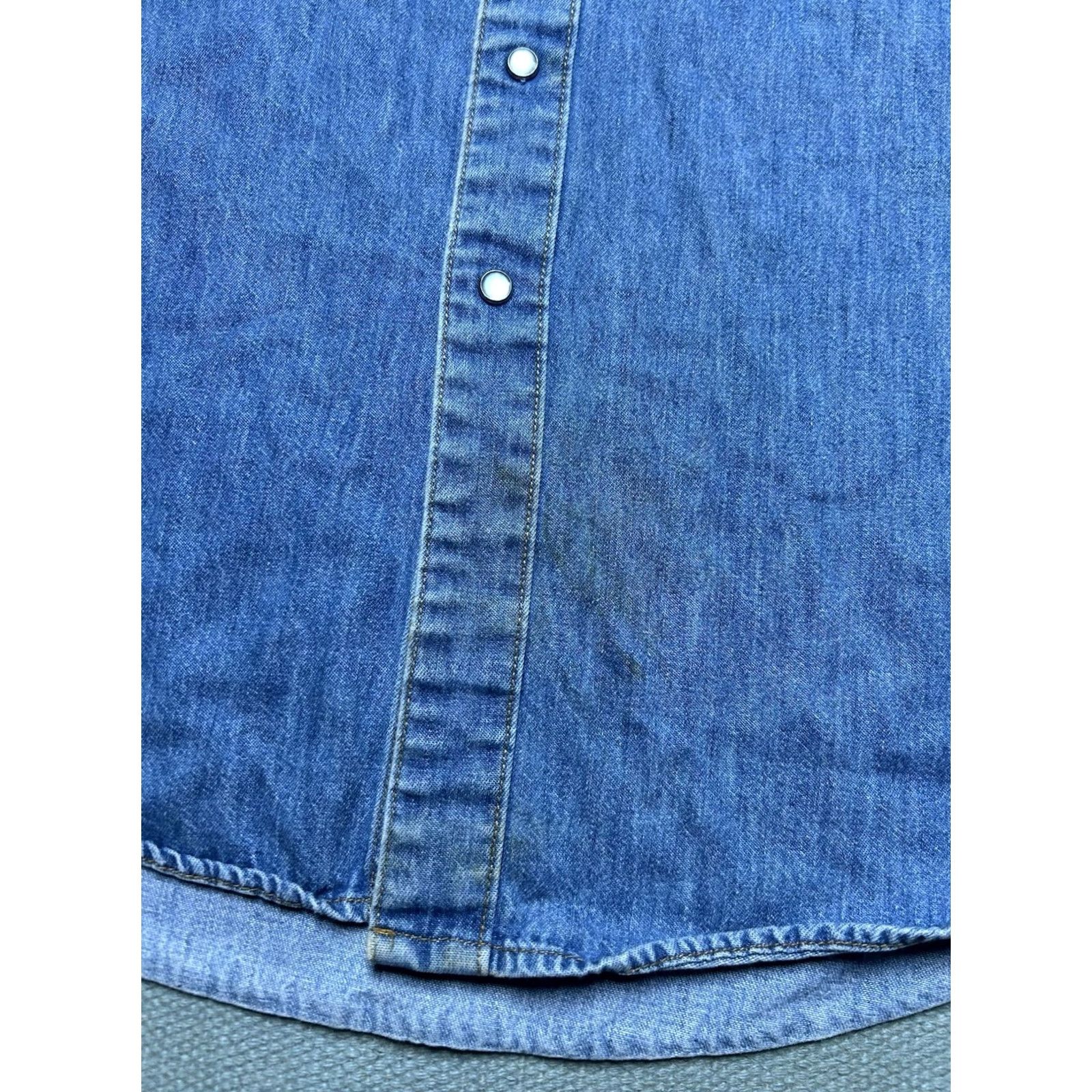 Gap VINTAGE Gap Denim Pearl Snap Shirt Western Cowboy Workwear Men’s Large Denim Shirt L Blue Western Mens Size US L / EU 52-54 / 3 - 2 Thumbnail