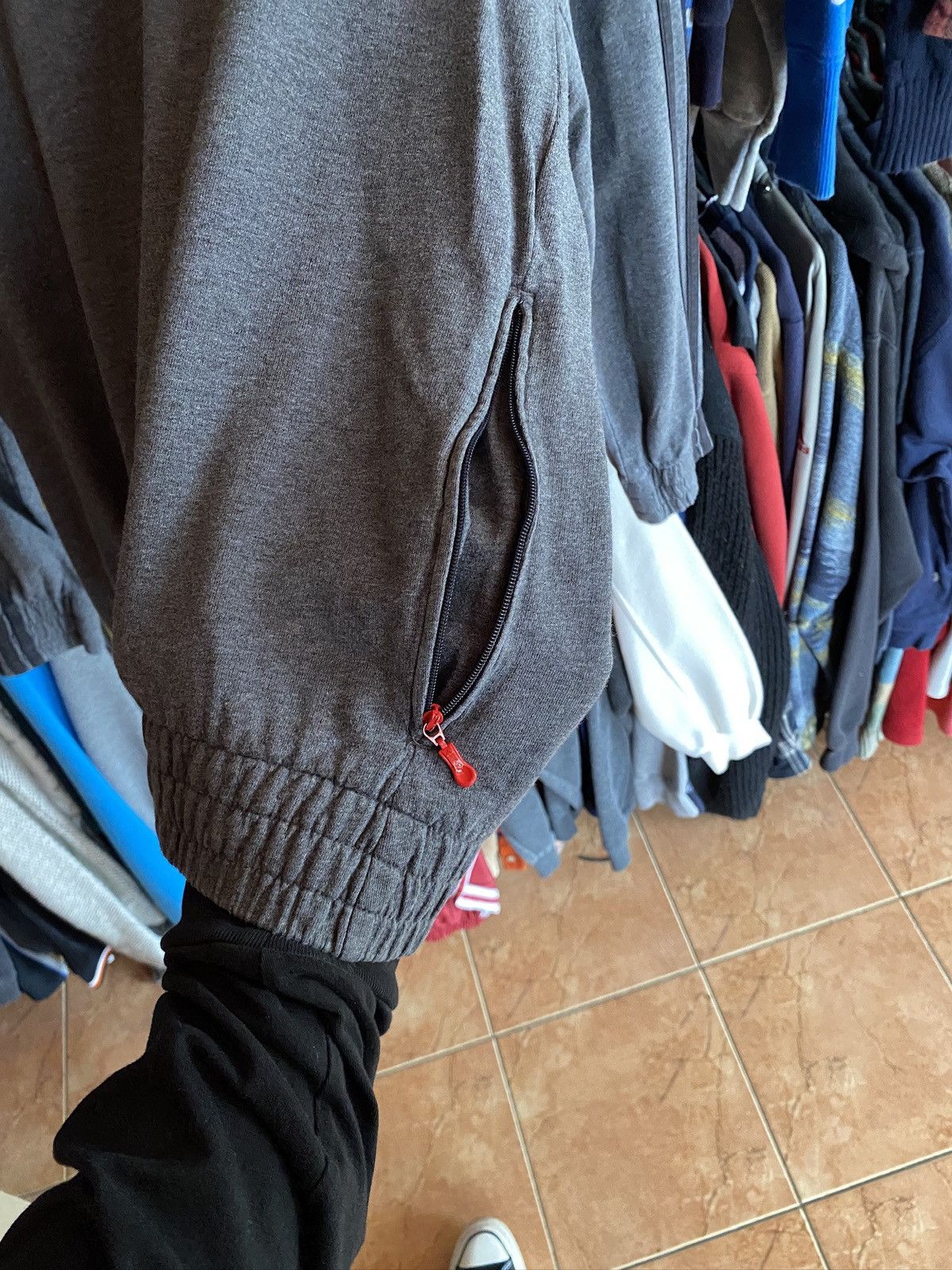 Adidas VINTAGE ADIDAS LIVERPOOL HOODIE 2000s Size US XL / EU 56 / 4 - 4 Thumbnail
