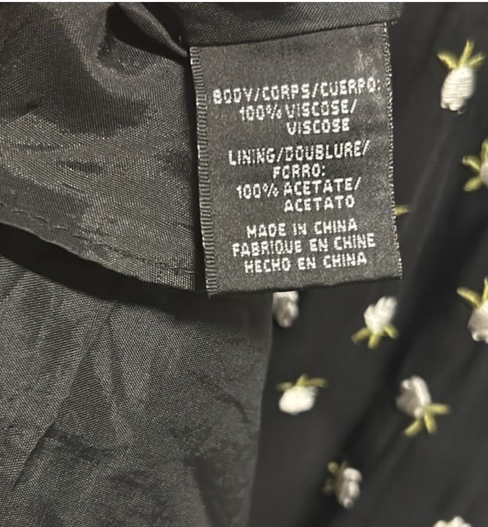 Jil Stuart JILL STUART Black Floral Embroidery V-Neck Mini Sheath Dress Size XS / US 0-2 / IT 36-38 - 8 Thumbnail