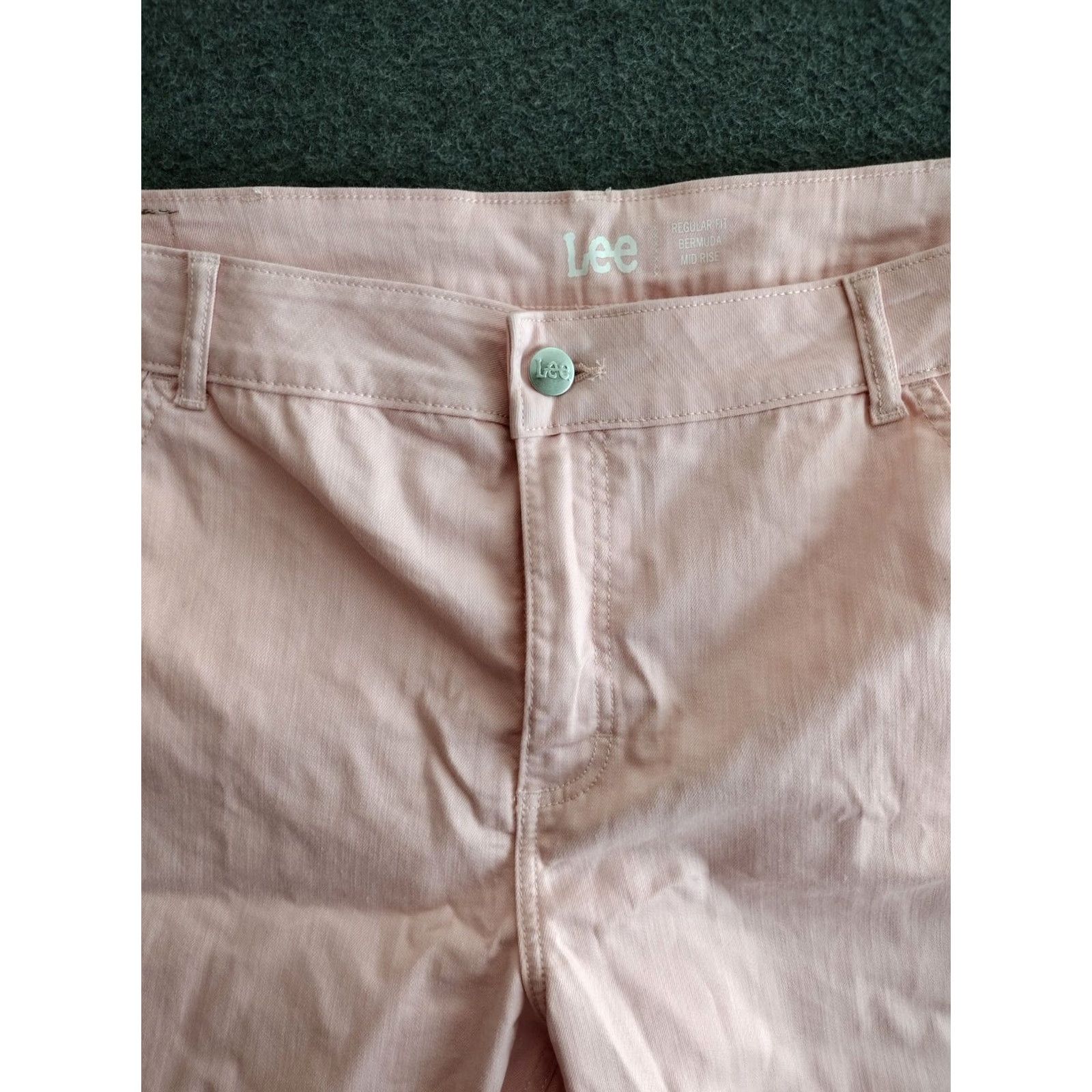 Lee Lee Bermuda Shorts Coral 26W Medium Womens Bermuda Shorts Coral 26W Medium Lee Size 26" / US 2 / IT 38 - 3 Thumbnail