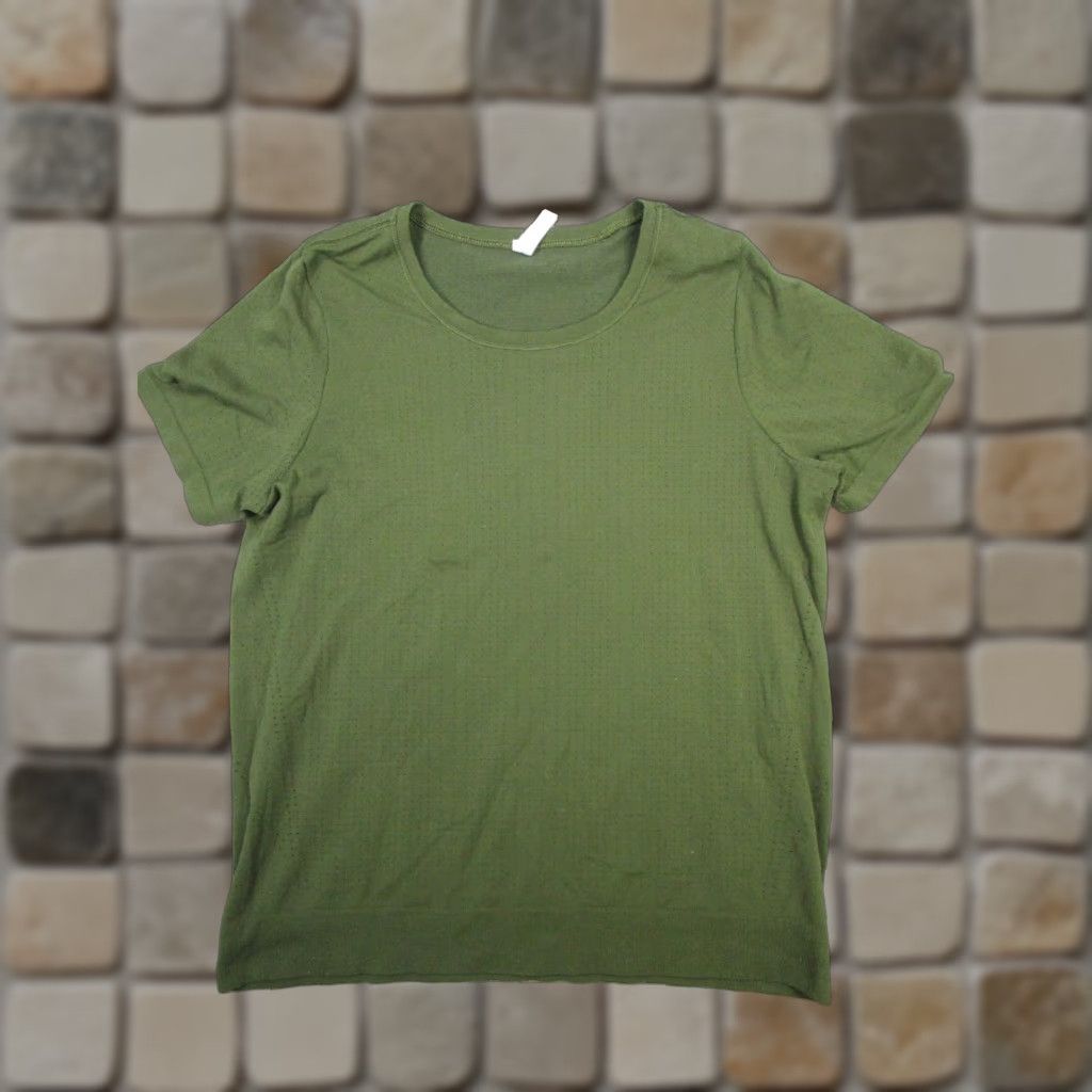 Athleta Athleta Womens Shirt M Green Athletic Pullover Casual Long Sleeve" Size M / US 6-8 / IT 42-44 - 1 Thumbnail