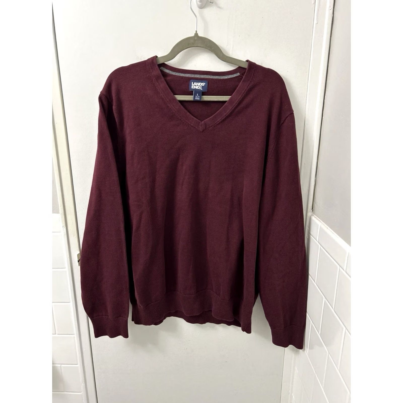 Lands' End Lands' End Mens Sweater Pullover V-Neck 100% Cotton Burgundy Maroon L Large Knit Long Sleeve Classic Modern Size US L / EU 52-54 / 3 - 2 Thumbnail