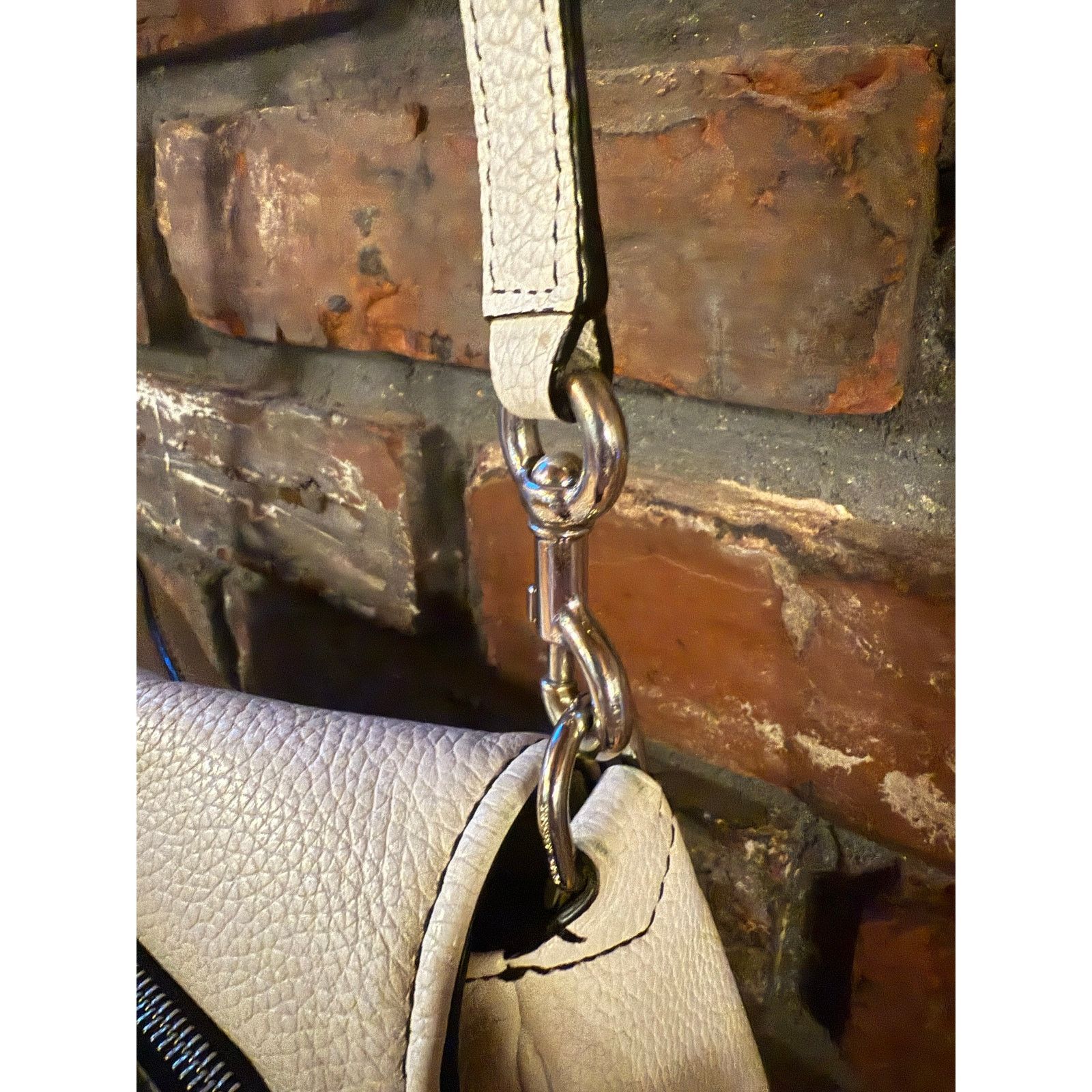 Marc Jacobs Marc Jacobs Empire City Mini Messenger Leather Crossbody Size ONE SIZE - 4 Thumbnail