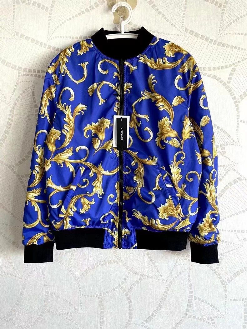 Versace Versace Reversible baroque print padded zip jacket jacket Size US M / EU 48-50 / 2 - 1 Thumbnail