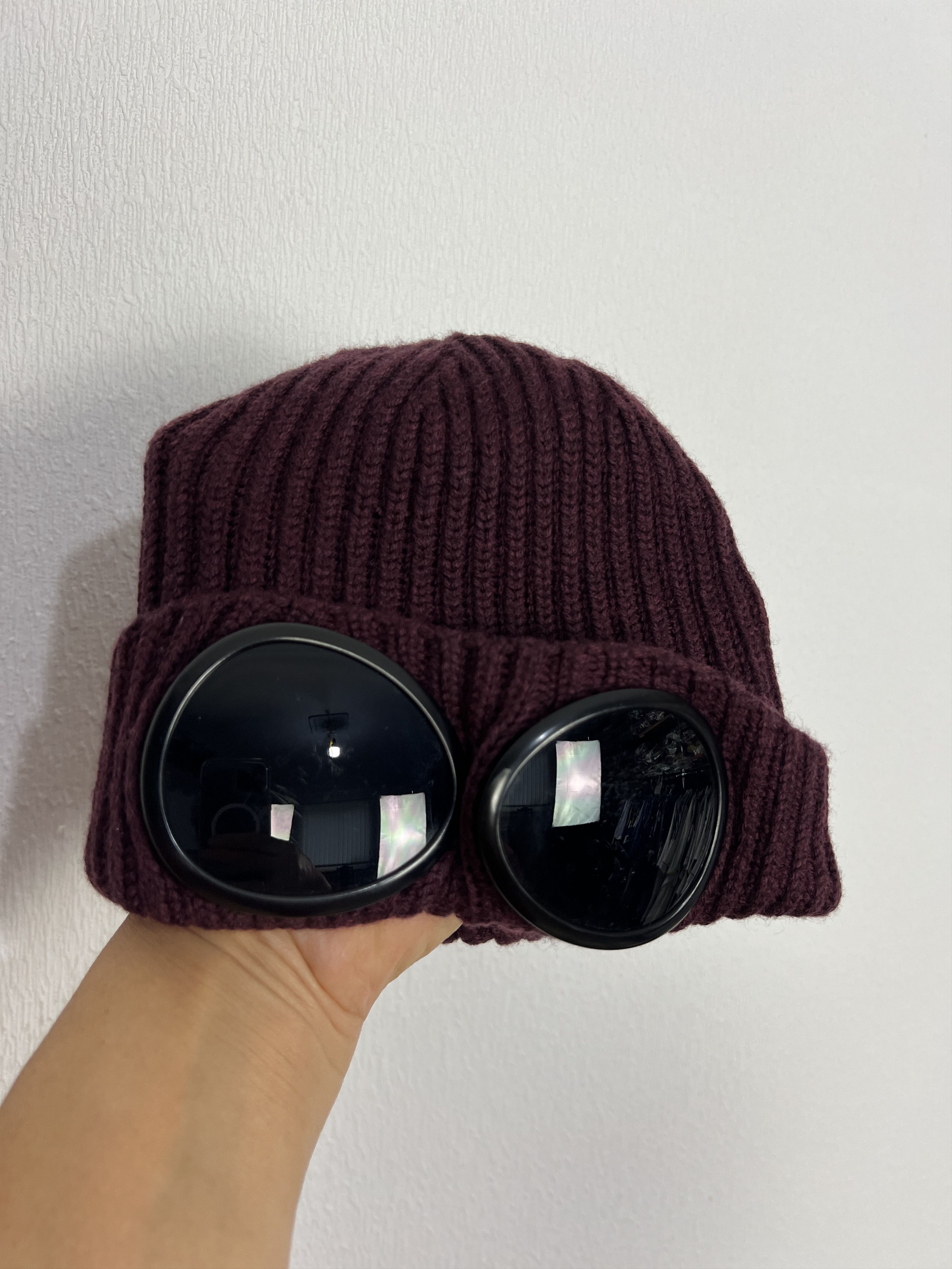 C.P. Company Ribbed Beanie Hat Cap Burdundy Rare Hype Y2K Google Kids Size ONE SIZE - 5 Thumbnail