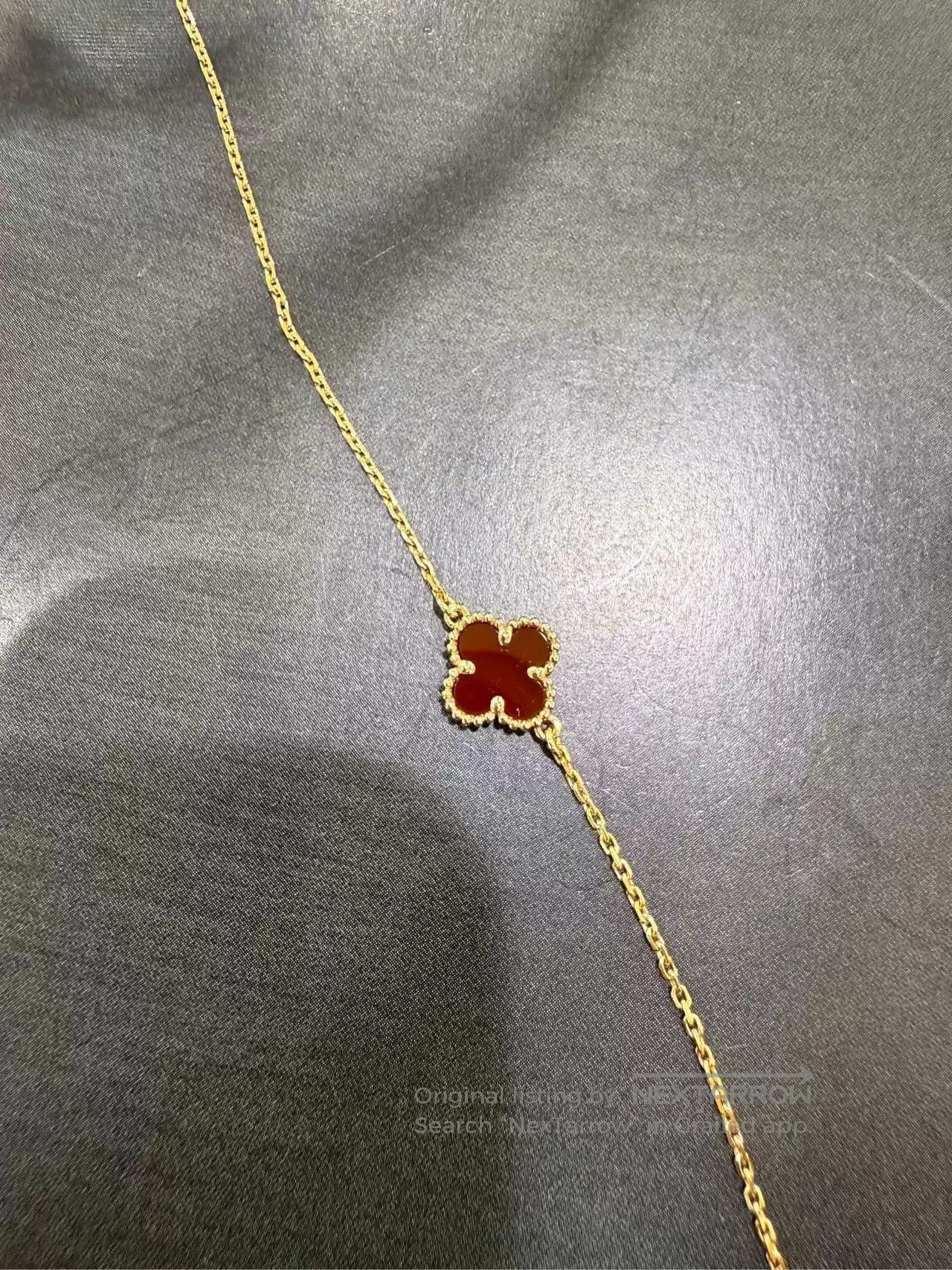 Van Cleef & Arpels VCA Van Cleef Clover Red Bracelet. Size ONE SIZE - 5 Thumbnail
