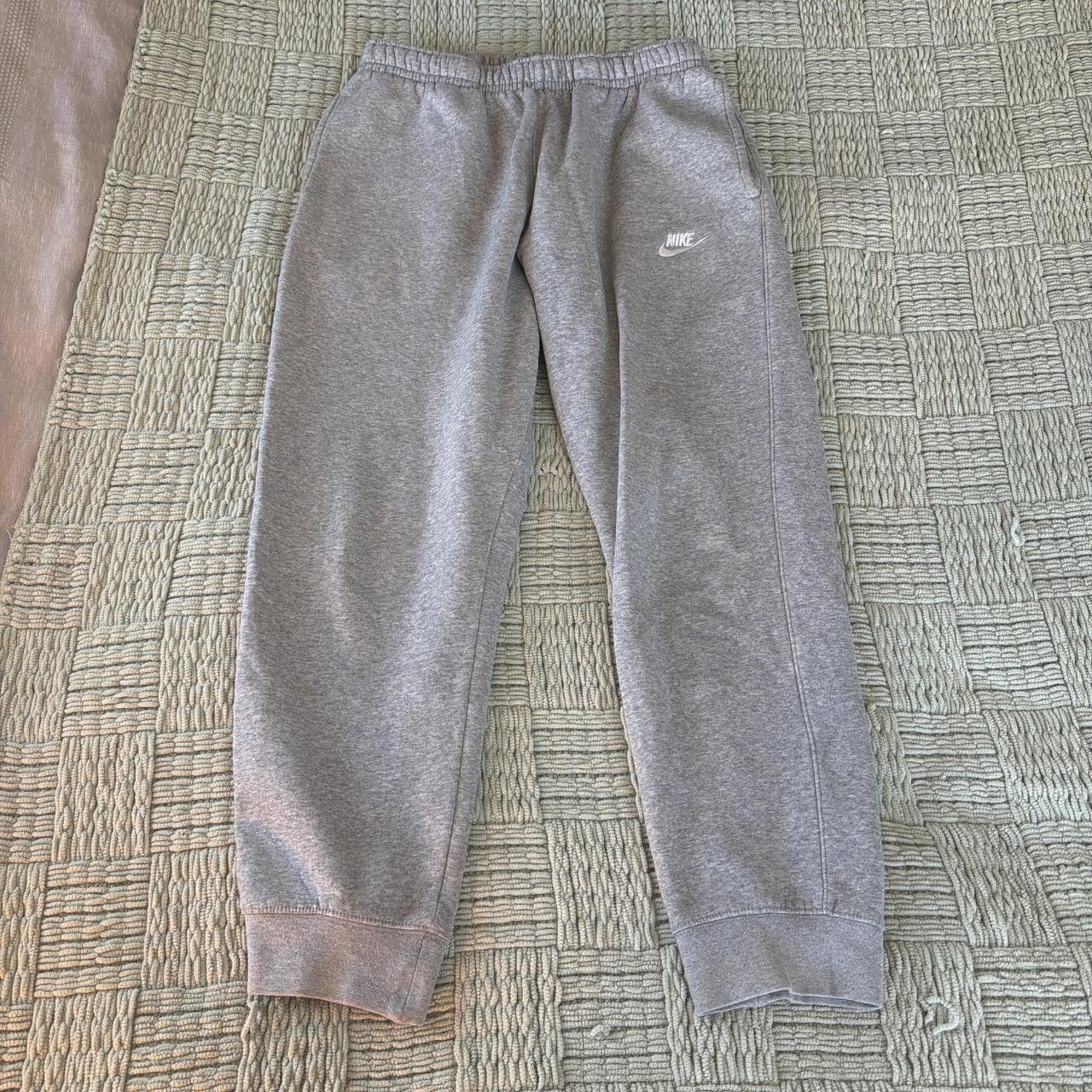 Nike Nike Men's Grey Joggers-tracksuits Size US 32 / EU 48 - 1 Thumbnail