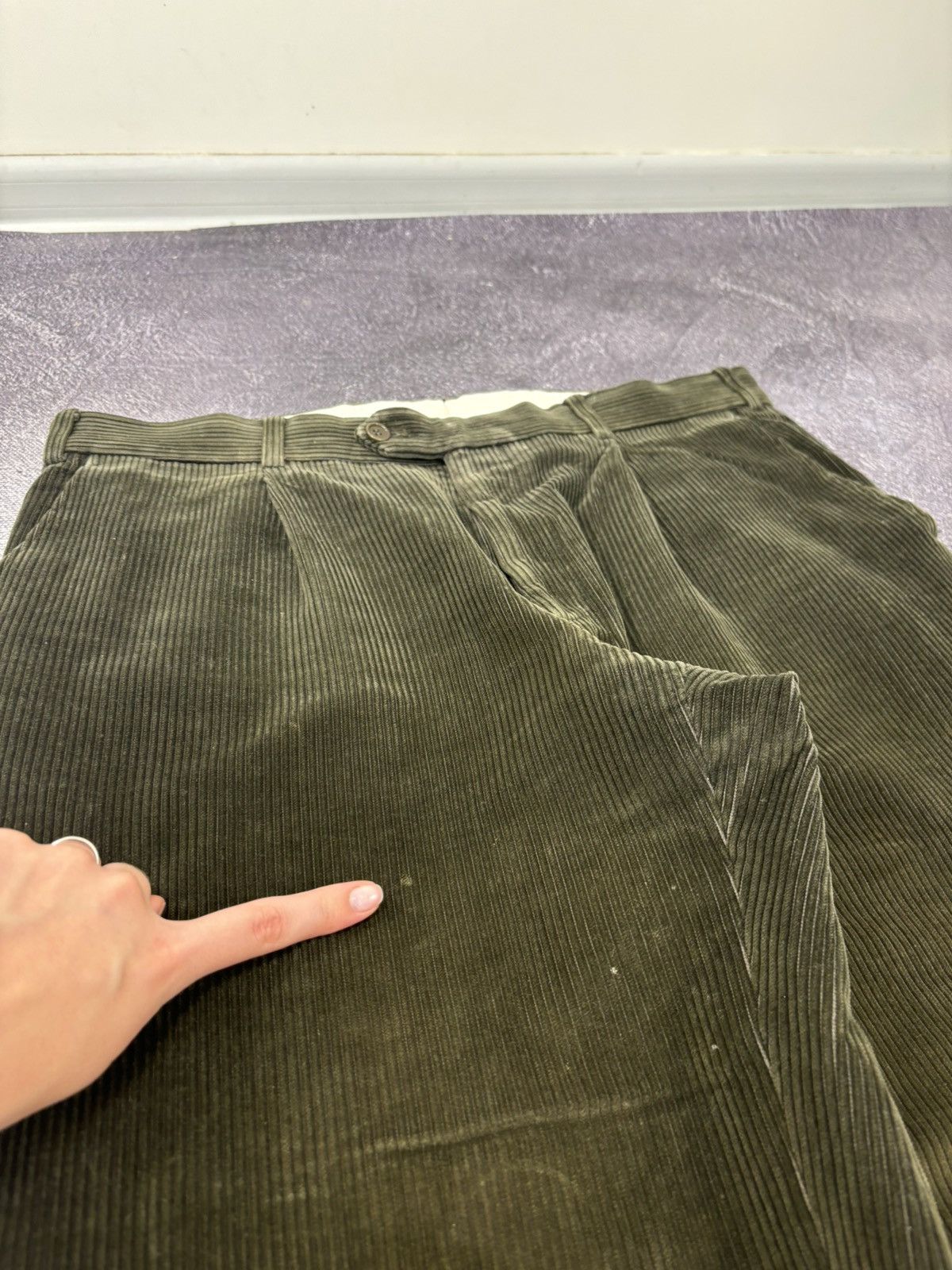 Balmain Vintage Balmain Velvet Corduroy Khaki Green Rare Baggy Pants Size US 38 / EU 54 - 6 Thumbnail