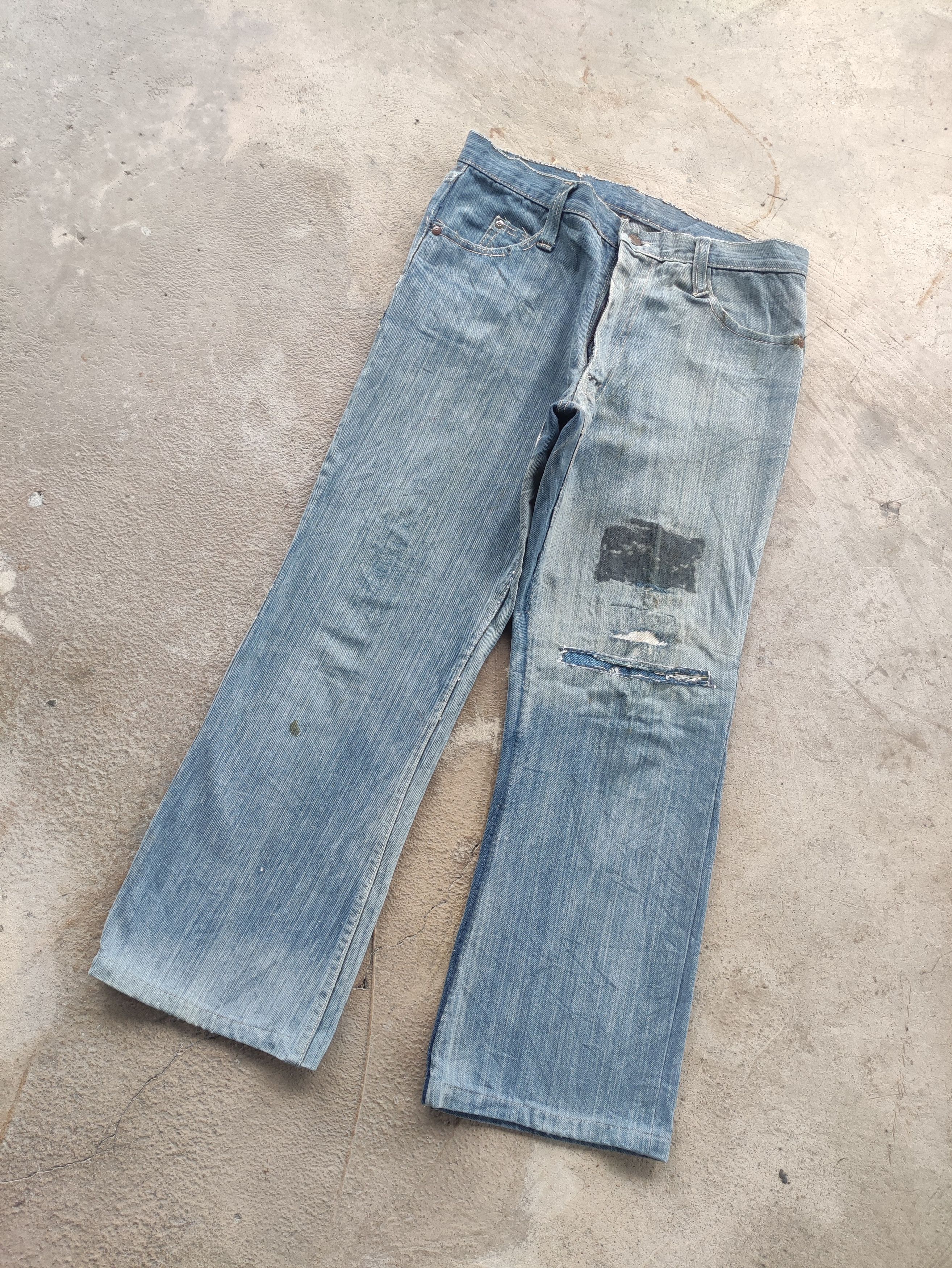 Japanese Brand Vintage Japanese Jean Distressed Faded Denim Size US 32 / EU 48 - 2 Thumbnail