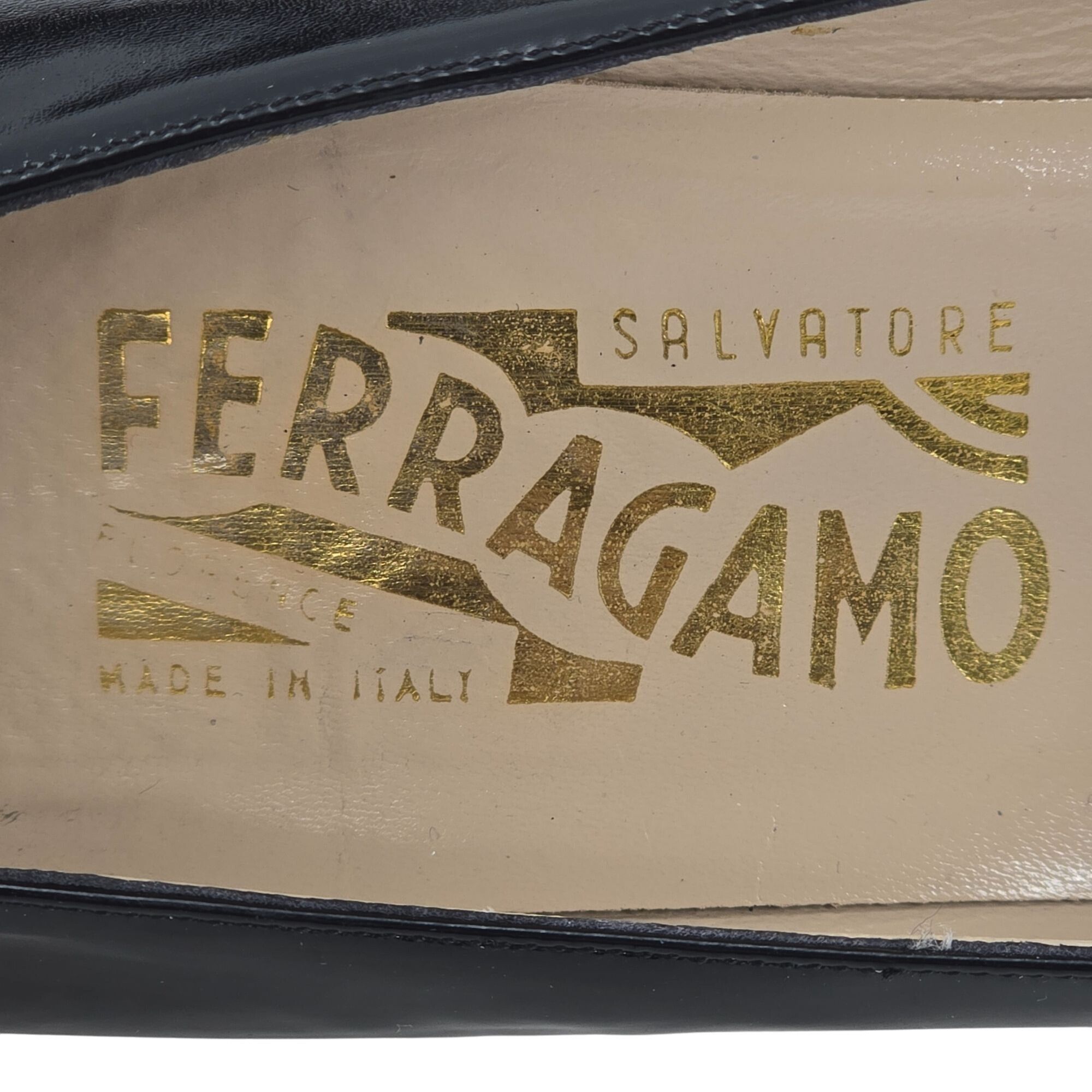 Saks Fifth Avenue × Salvatore Ferragamo Vintage Salvatore Ferragamo Black Leather Dress Pumps Womens Size US 8 / IT 38 - 12 Thumbnail