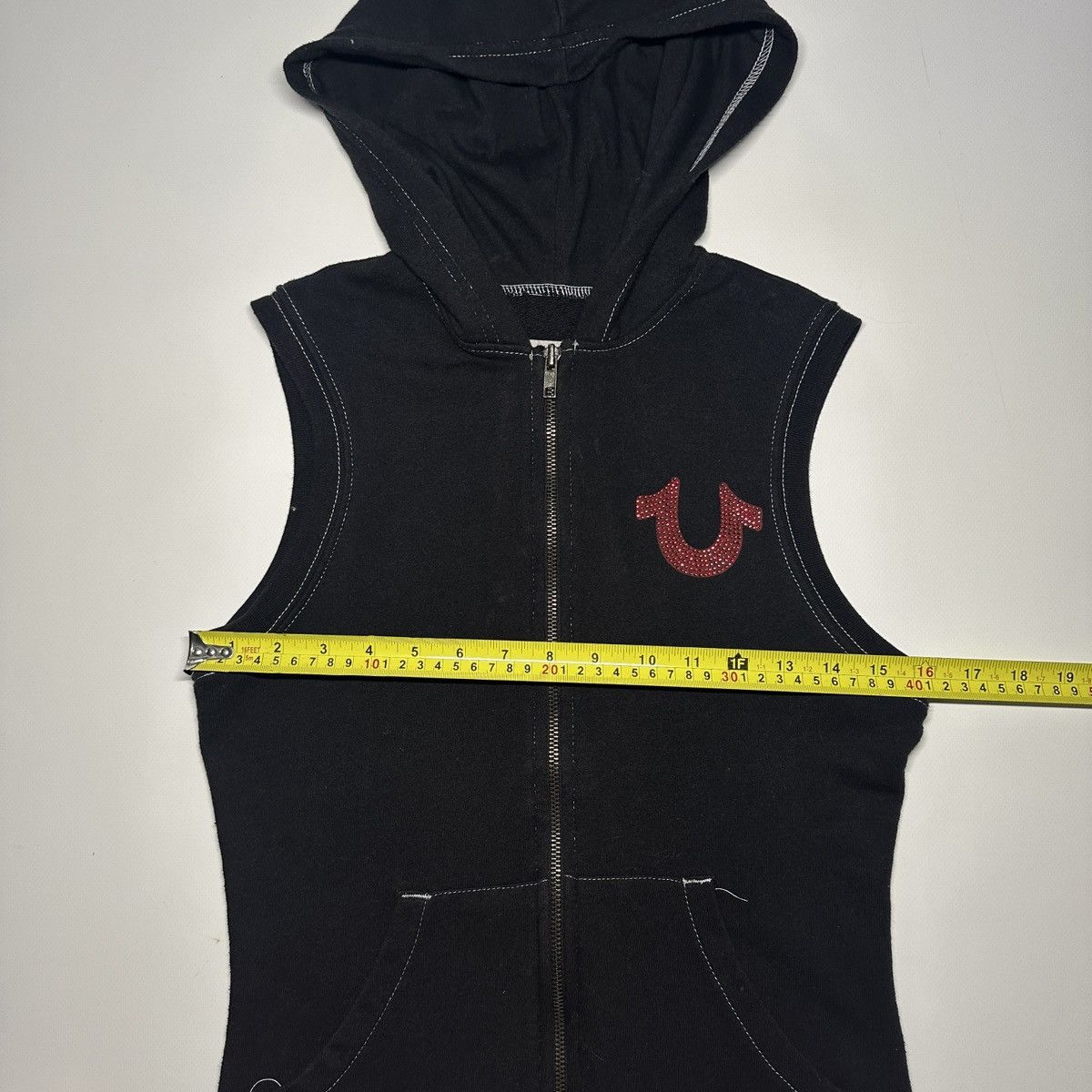 True Religion TRUE RELIGION Sleeveless Hoodie with Crystal Retail $148 Size XS / US 0-2 / IT 36-38 - 15 Thumbnail