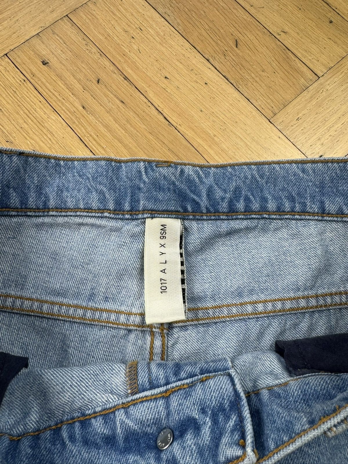 1017 ALYX 9SM 1017 ALYX 9SM FW23 OVERSIZED DENIM CARGO PANTS Size US 32 / EU 48 - 7 Thumbnail