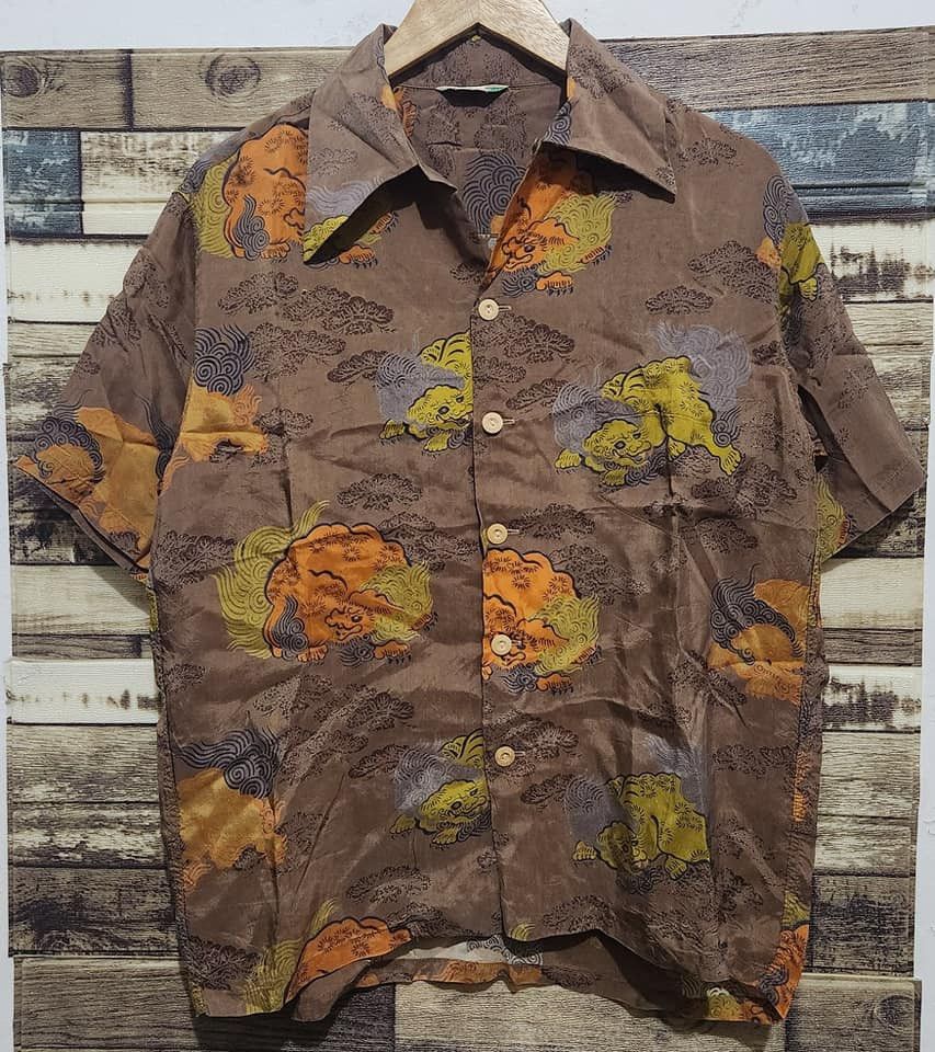 image of Hawaiian Shirt x Sukajan T Shirts Vintage Kamehameha Sukajan Hawaii Shirt, Men's (Size Large)