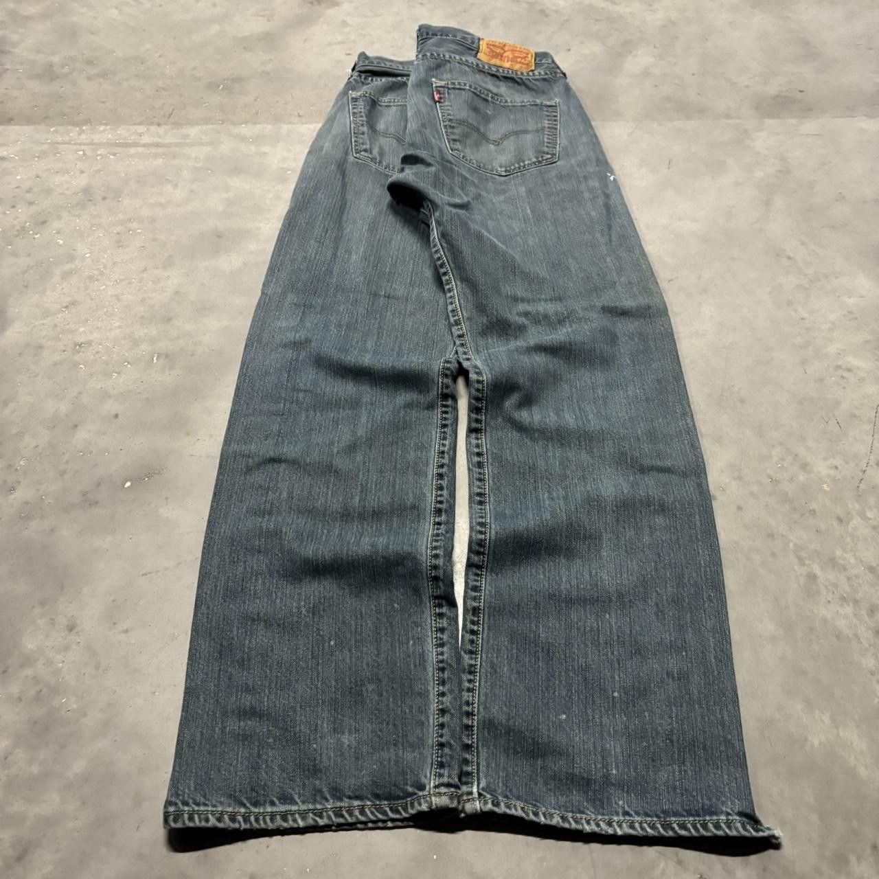 Levi's × Vintage Crazy Vintage Y2K/2000s Grunge Dark Wash Levi’s Denim Jeans! Size US 31 - 4 Thumbnail