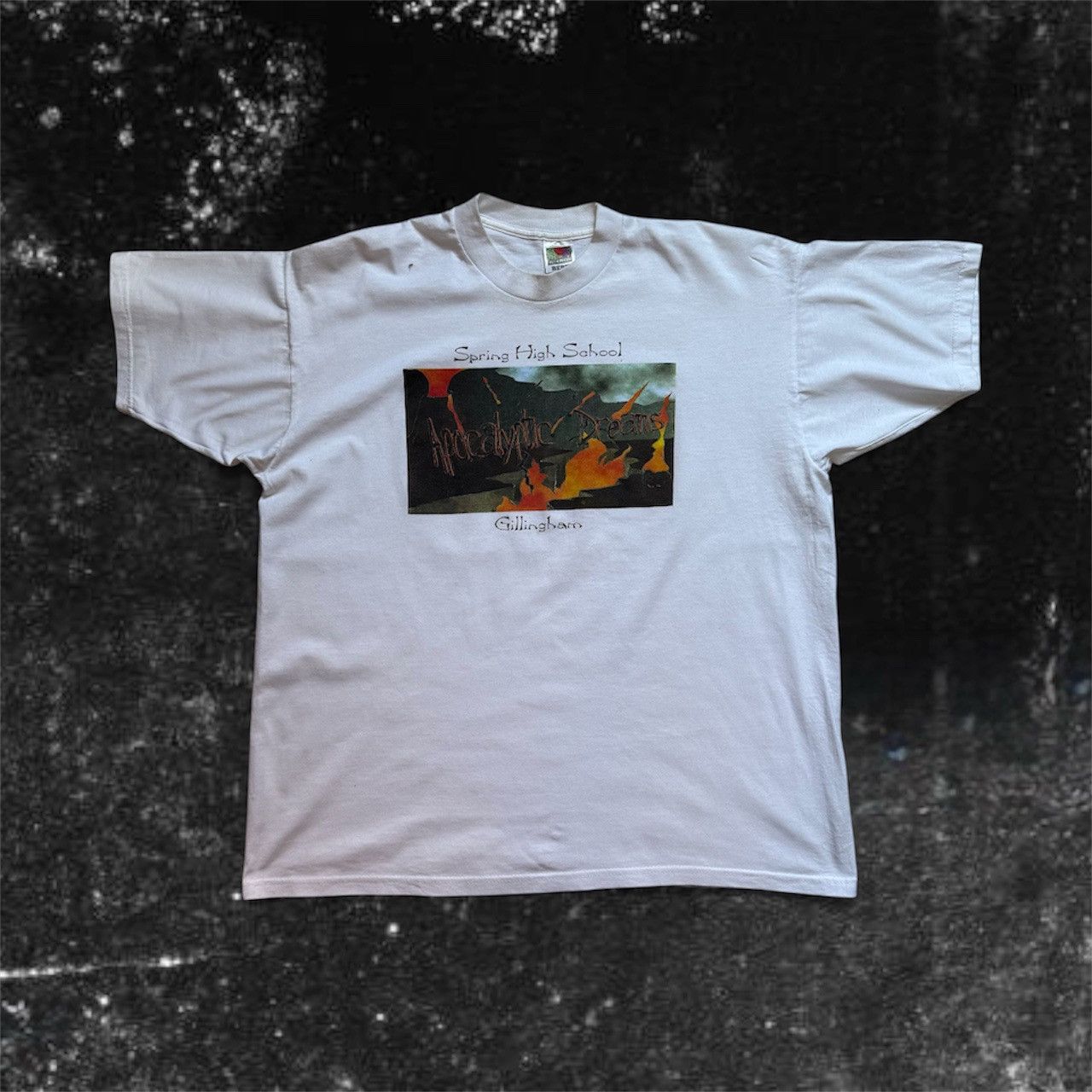 Fruit Of The Loom Vintage Apocalyptic Dreams Graphic Tee Size US XXL / EU 58 / 5 - 1 Thumbnail
