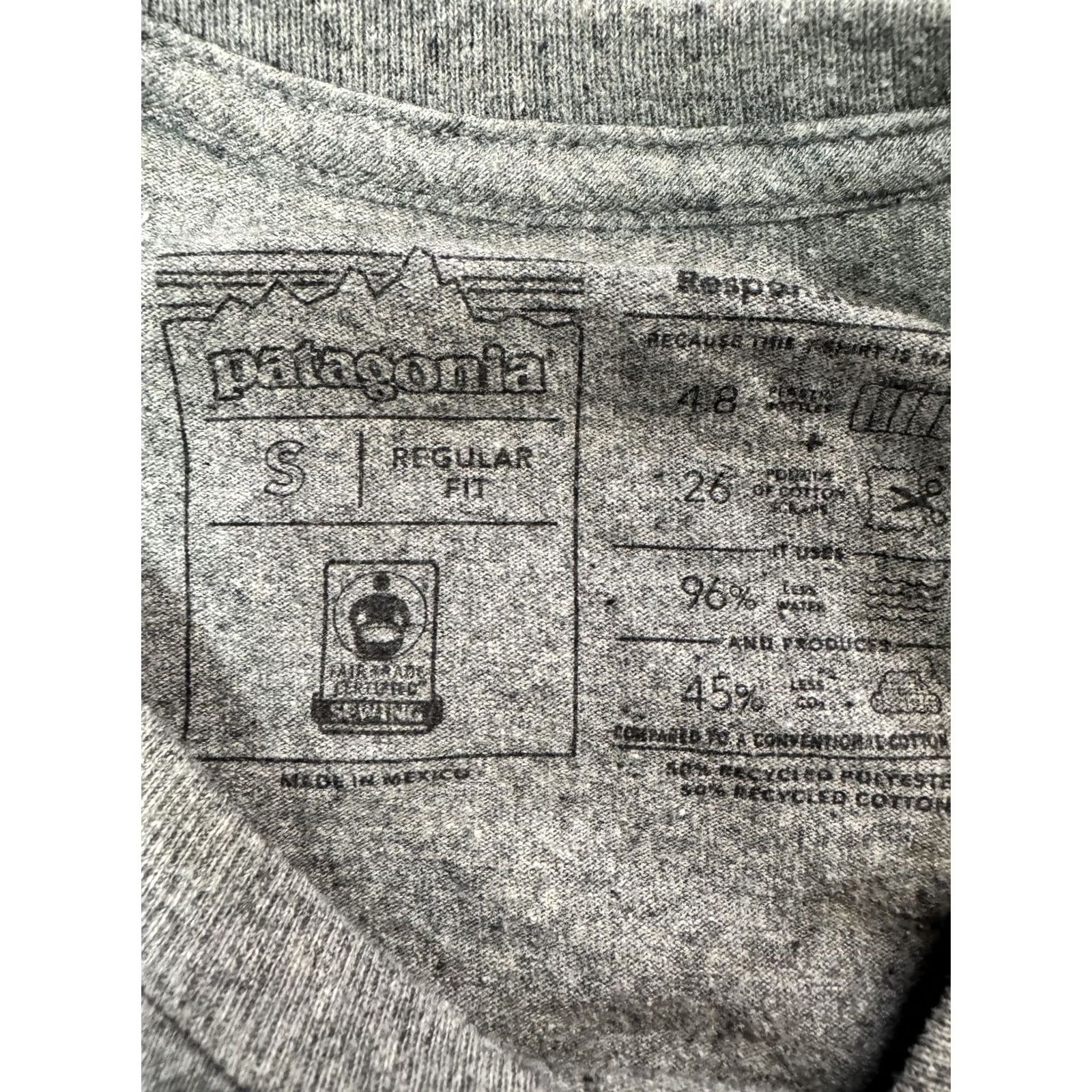 Patagonia Patagonia Men's S T-Shirt Long Sleeve P-6 Logo Responsibili-Tee Gray Size US S / EU 44-46 / 1 - 4 Thumbnail