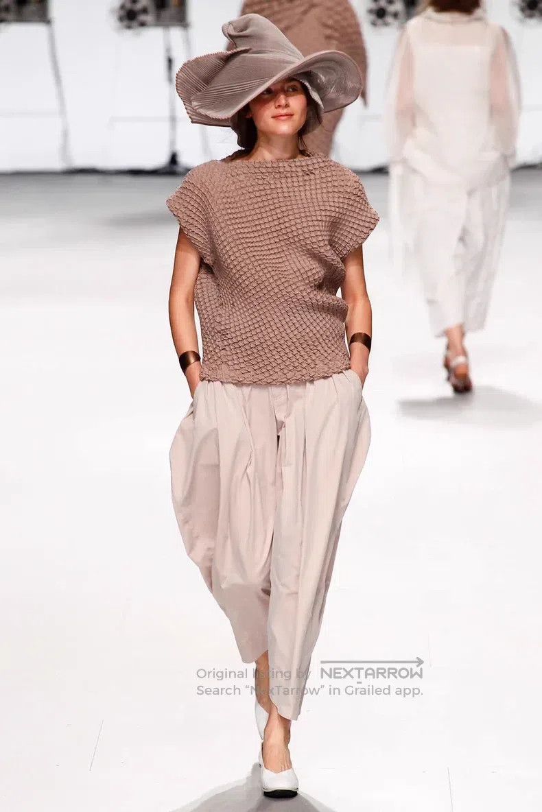 Issey Miyake Issey Miyake Runway Collection Waffle Pleated Top Size M / US 6-8 / IT 42-44 - 8 Thumbnail