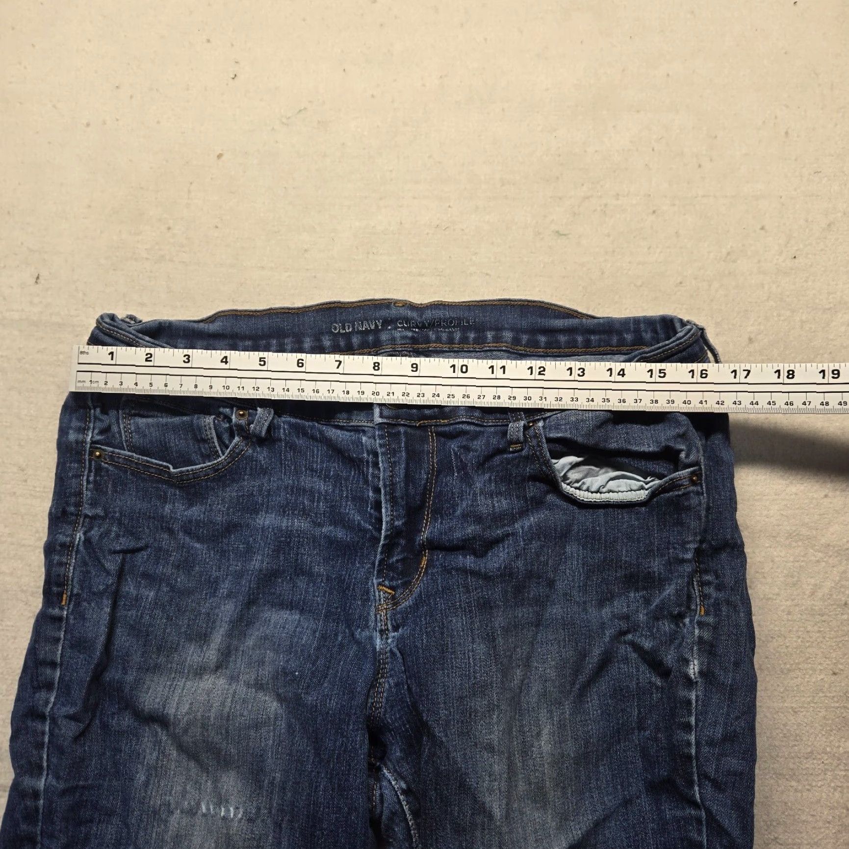 Old Navy Old Navy Women's Jeans Pants Curvy Profile Mid Rise Denim Short 14 Blue Regular Size 14 Jeans Womens Size 36" / US 14 / IT 50 - 5 Thumbnail