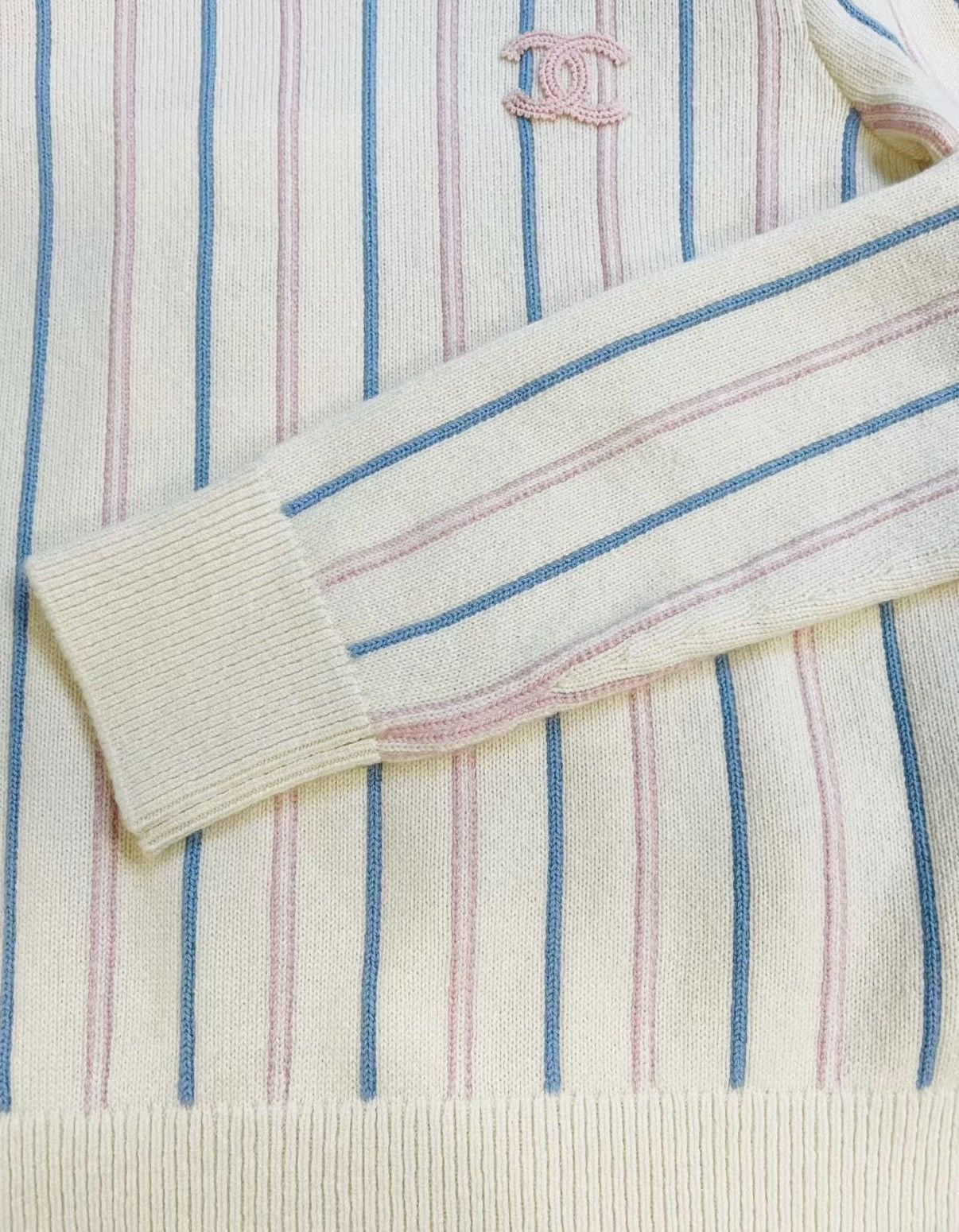 Chanel Chanel 23P Classic Vertical Stripe Cashmere Sweater J33 Size XXS / US 00 / IT 34 - 4 Thumbnail