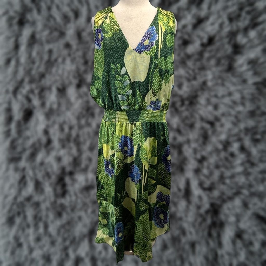 green emerald velvet dress White House Black Market Green Wisteria Floral Reversible Halter Dress   Recycled Threads