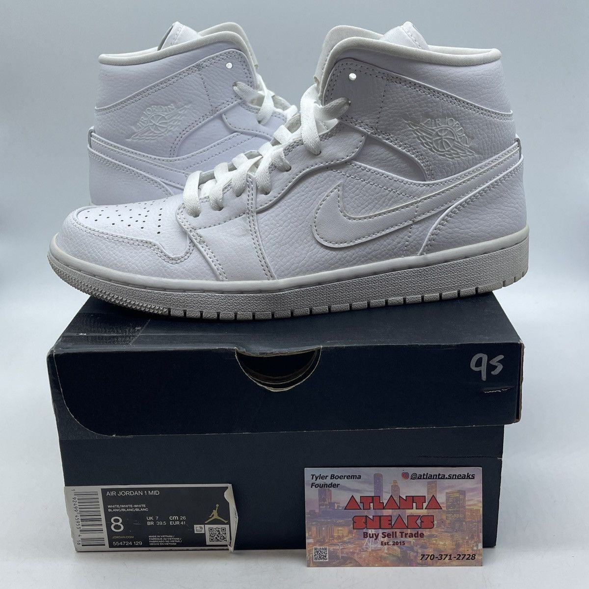 Jordan Brand Air Jordan 1 mid triple white Size US 8 / EU 41 - 1 Thumbnail