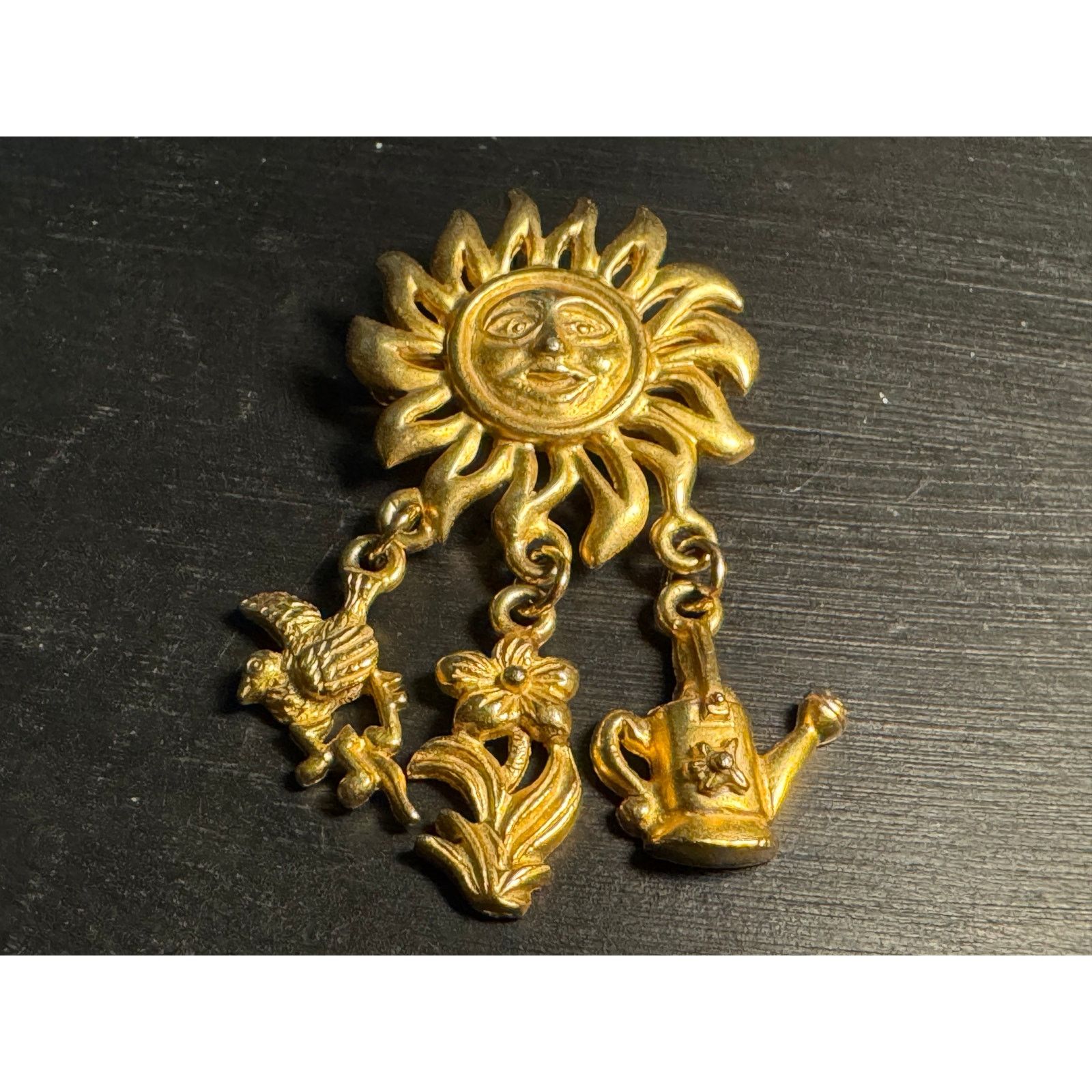 Other Matte Gold Tone Smiling Sun Face w/ Dangling Charms Brooch Size ONE SIZE - 1 Thumbnail