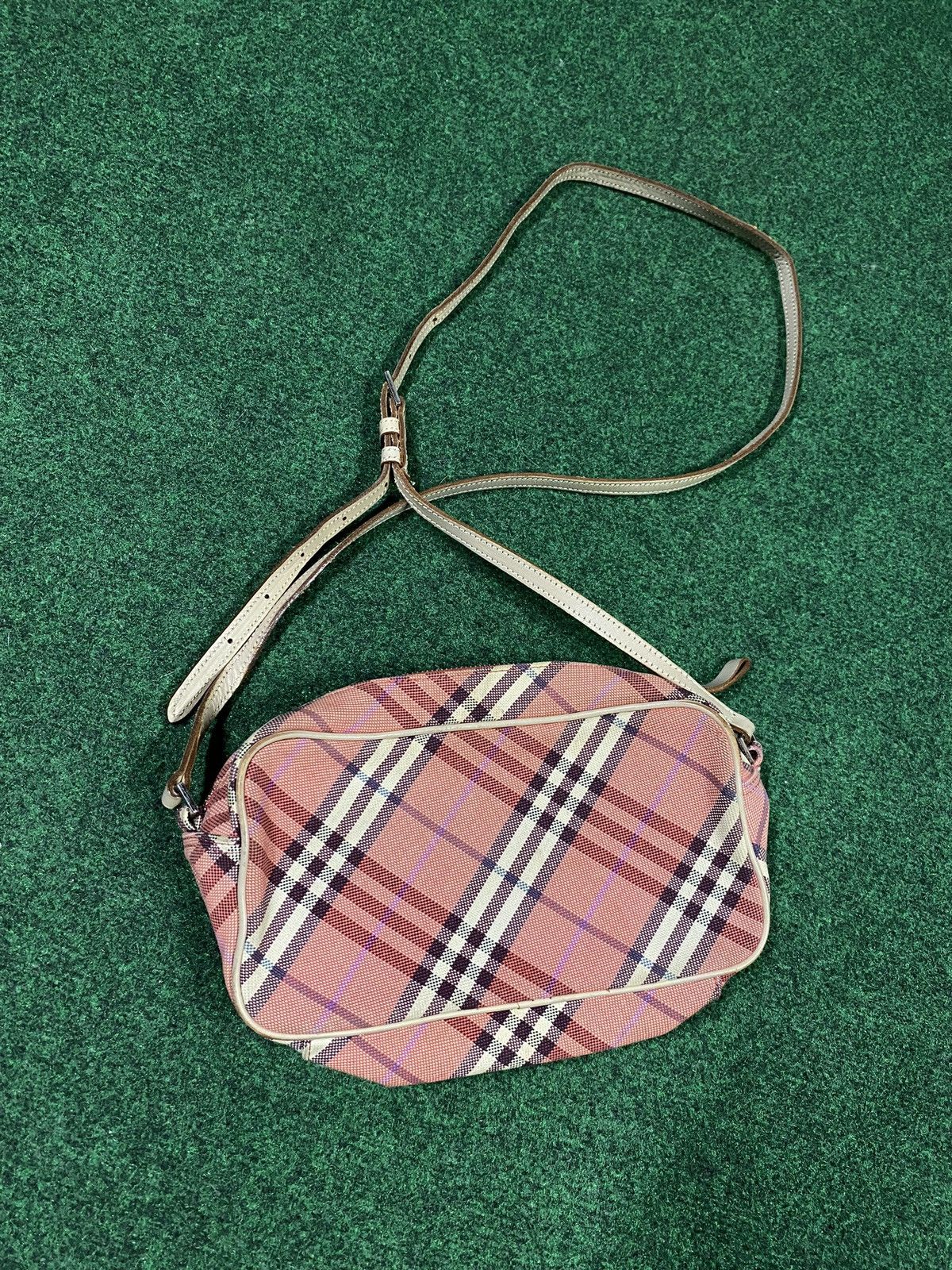 Burberry Burberry Pink Crossbody Shoulder bag Preowned Size ONE SIZE - 2 Thumbnail