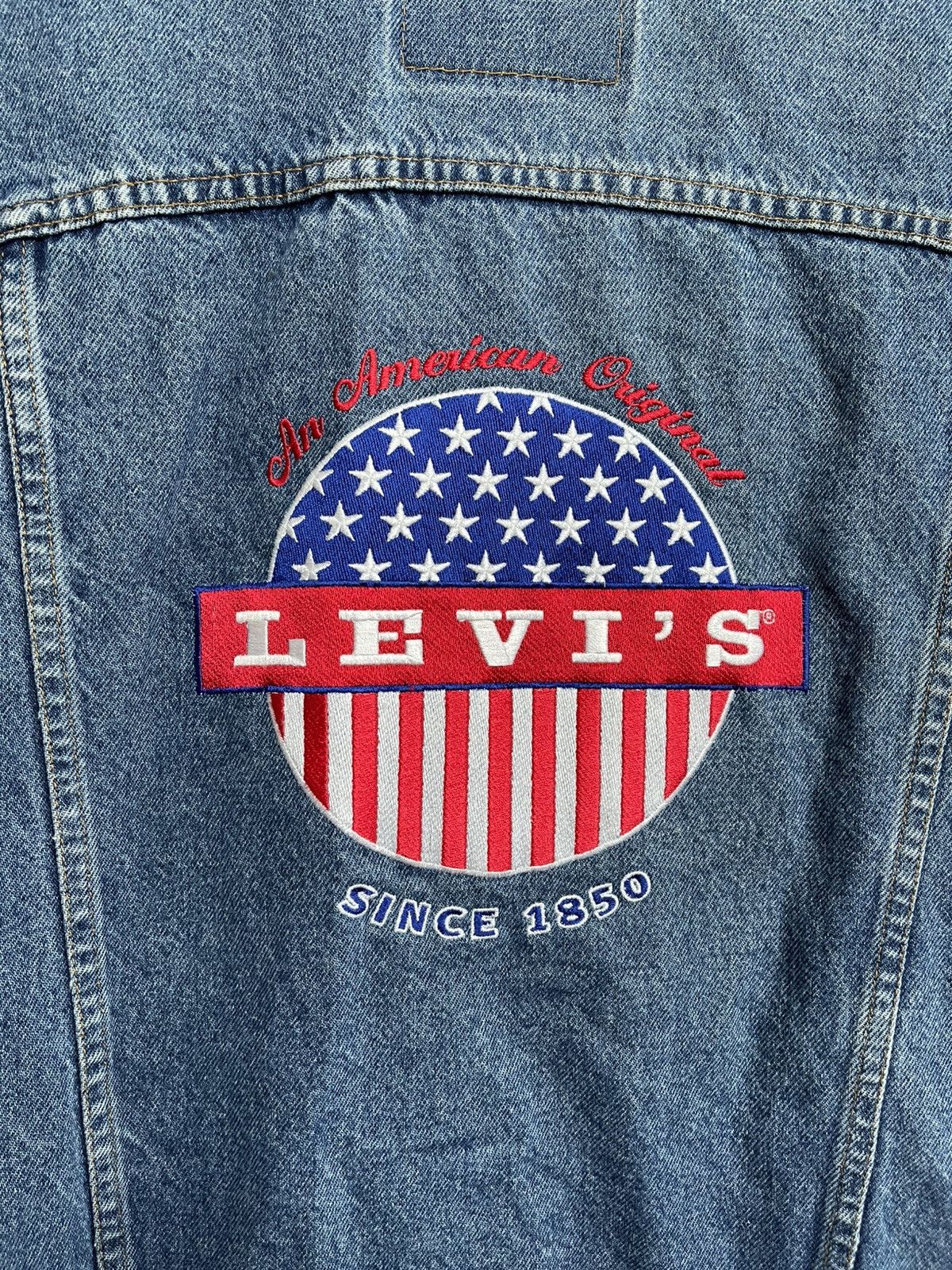 Levi's Vintage Clothing Levis Vintage Denim Jacket Big Logo Embroidered 80s Size US XL / EU 56 / 4 - 5 Thumbnail