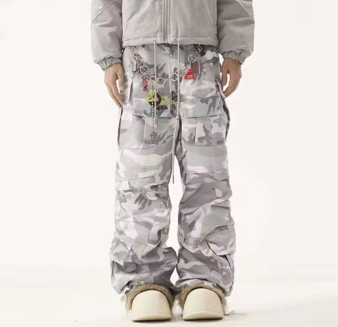 Japanese Brand Multi Pocket Stacking Loose Wide Leg Casual Cargo Pants Size US 32 / EU 48 - 4 Thumbnail