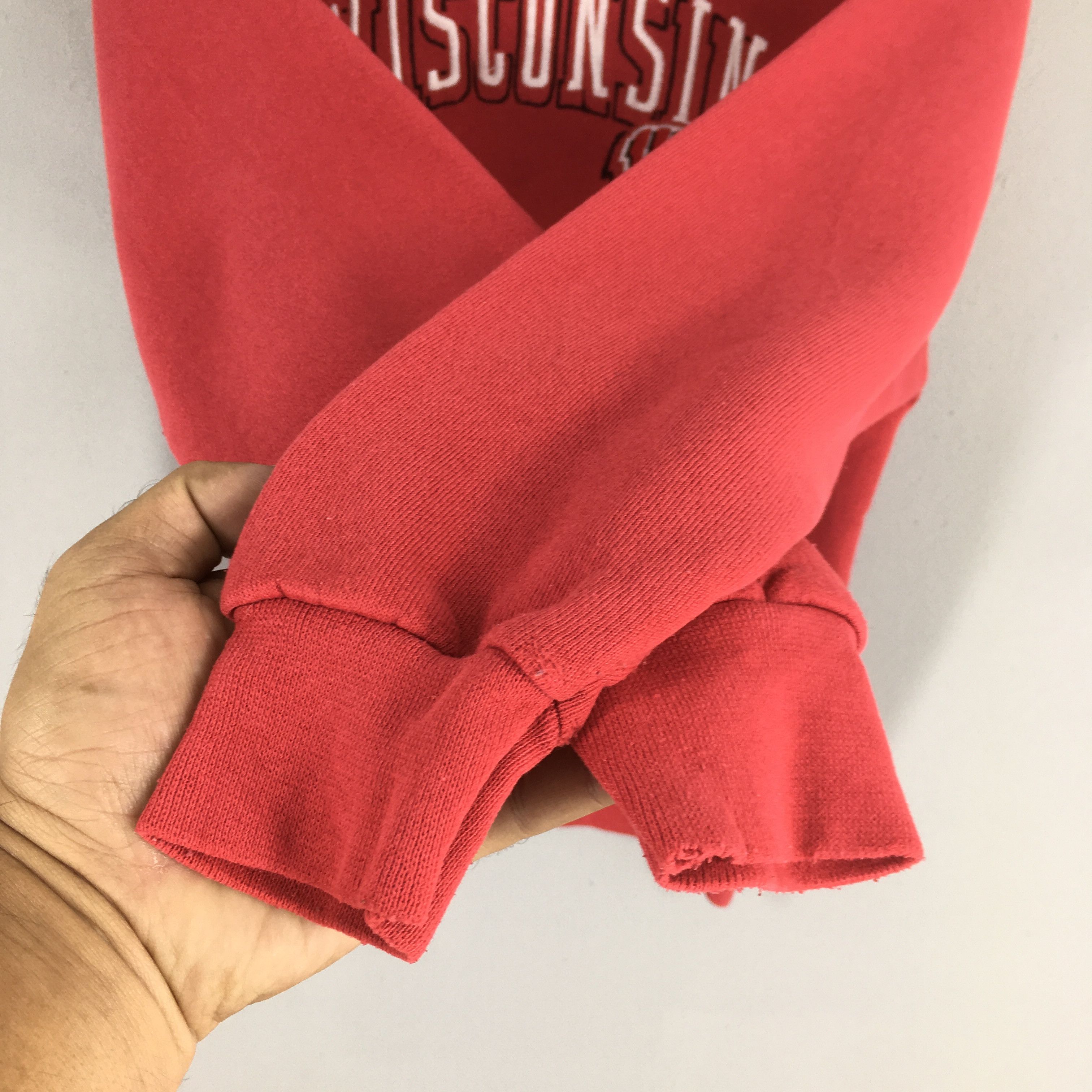 NCAA × Vintage Vintage Wisconsin Badgers Red Sweatshirt Medium Size US M / EU 48-50 / 2 - 5 Thumbnail