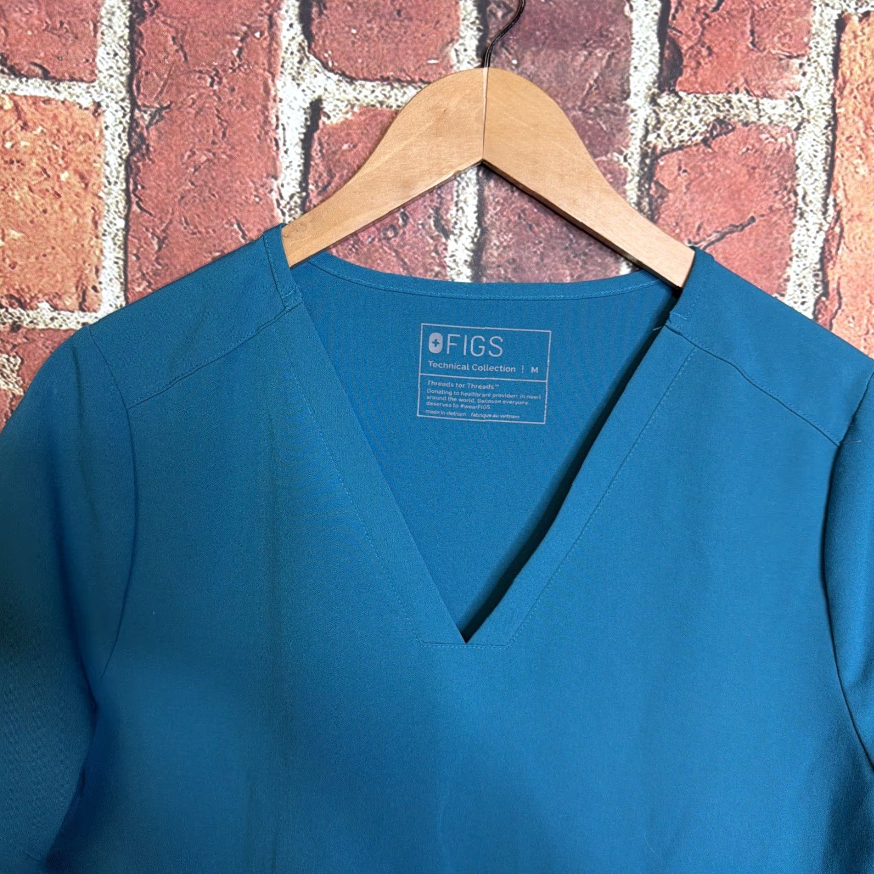 Vintage Figs Scrub Top FW1100 Technical Collection Women's Size M Green Medical Solid Shirt Mens? Size M / US 6-8 / IT 42-44 - 2 Thumbnail