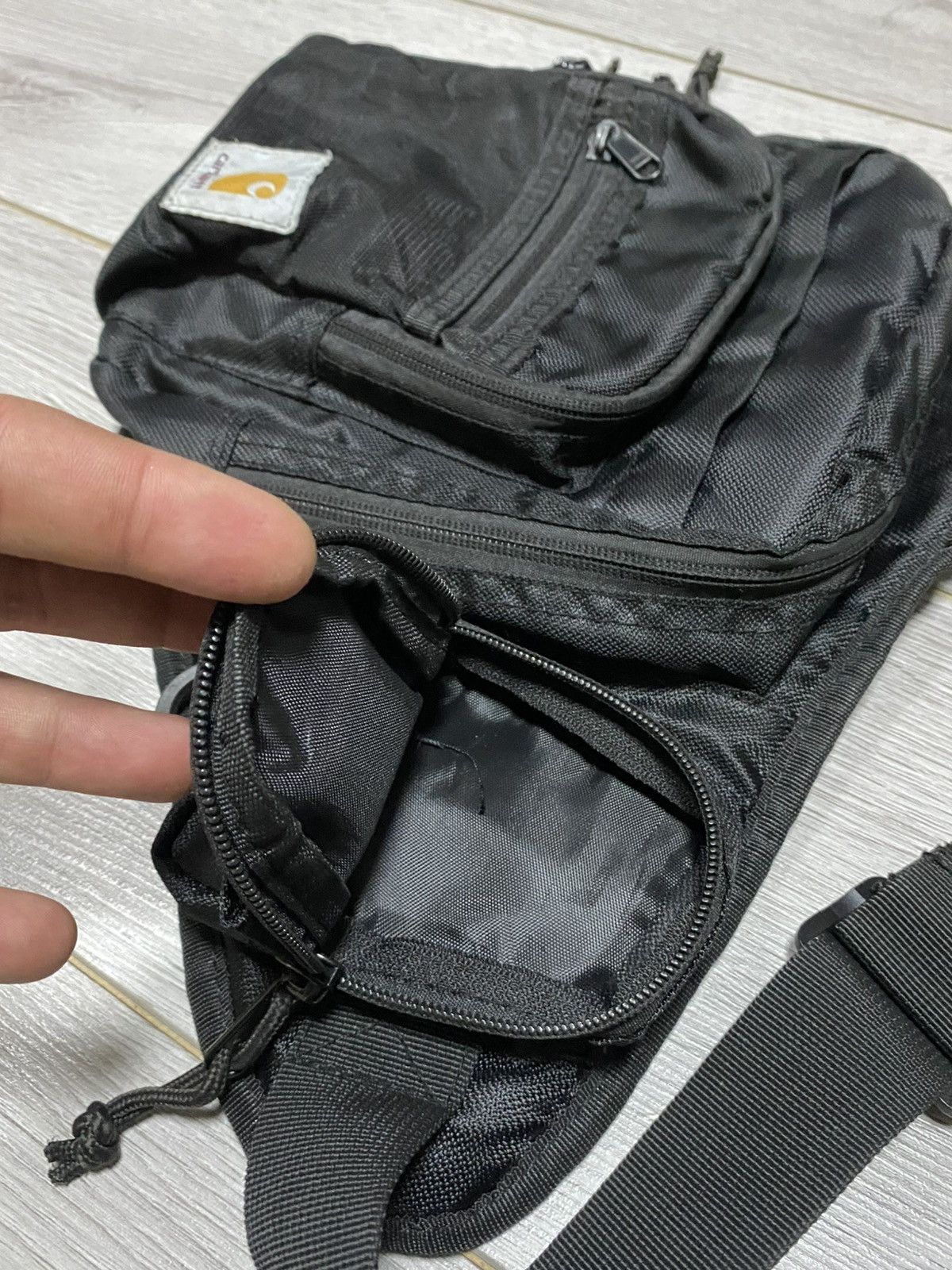 Carhartt Carhartt vintage y2k distressed sling bag waterproof Size ONE SIZE - 8 Thumbnail