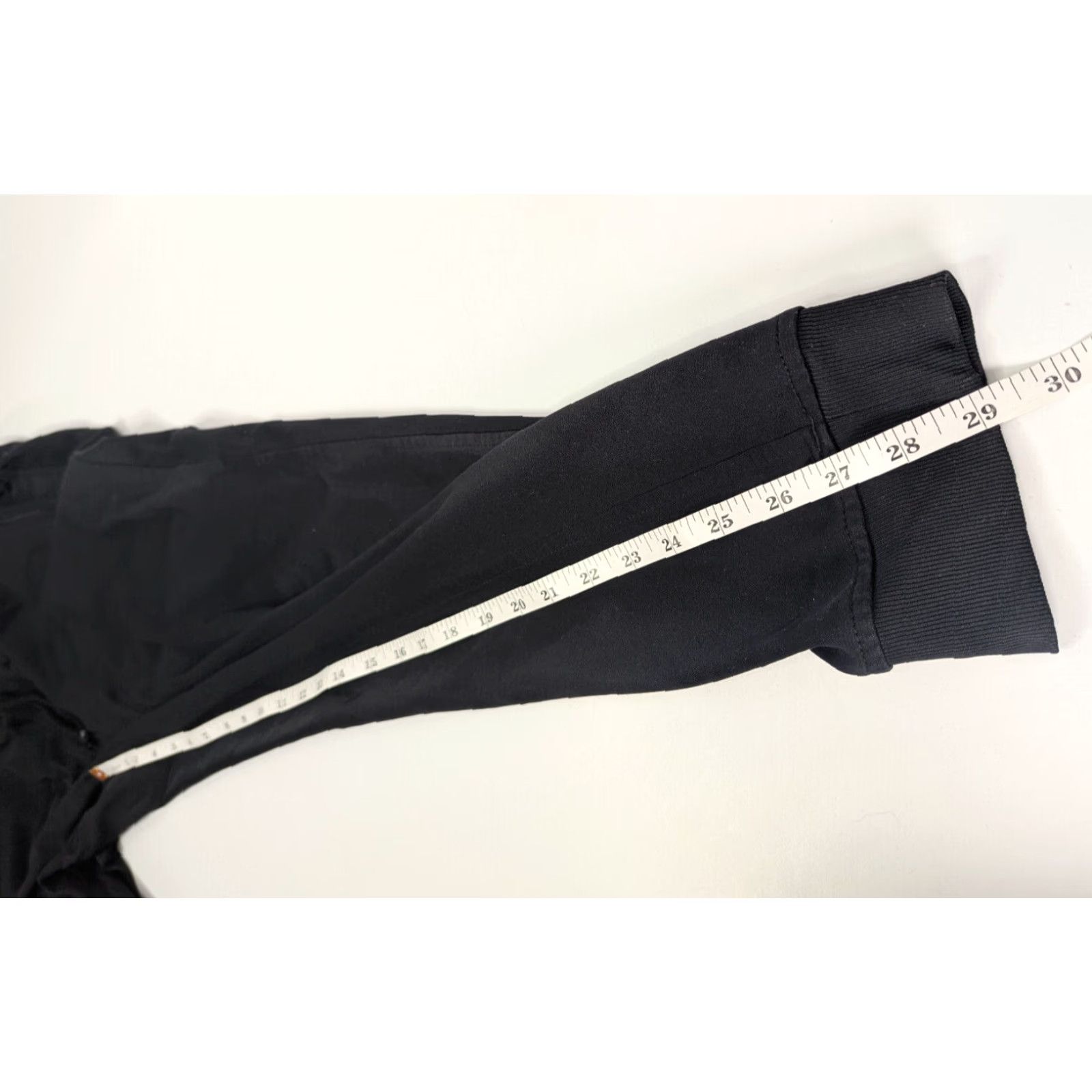 Under Armour Under Armour Joggers Pants Mens Large Black Sports Style Lounge Gym 1290261 Size US 33 - 7 Thumbnail