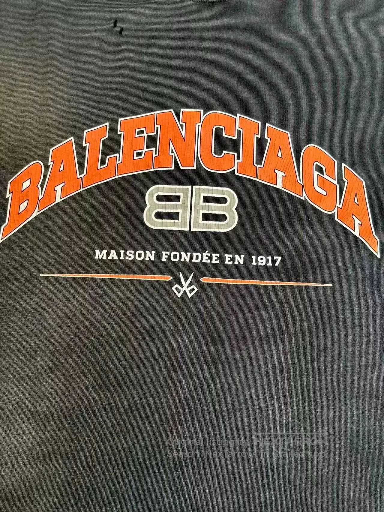 Balenciaga Balenciaga Print Cracked Distressed Short Sleeve. Size XS / US 0-2 / IT 36-38 - 3 Thumbnail
