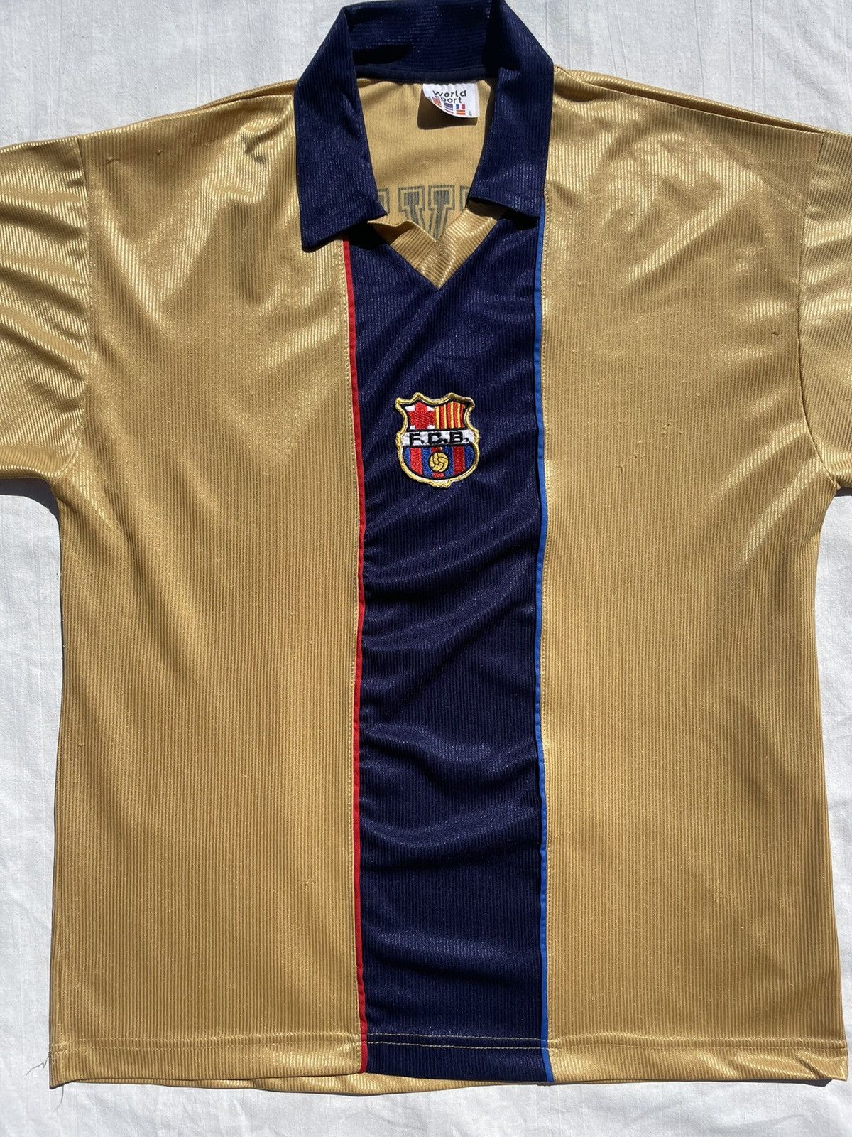 Vintage Vintage Football FC Barca T-Shirt Kluivert Size US L / EU 52-54 / 3 - 2 Thumbnail