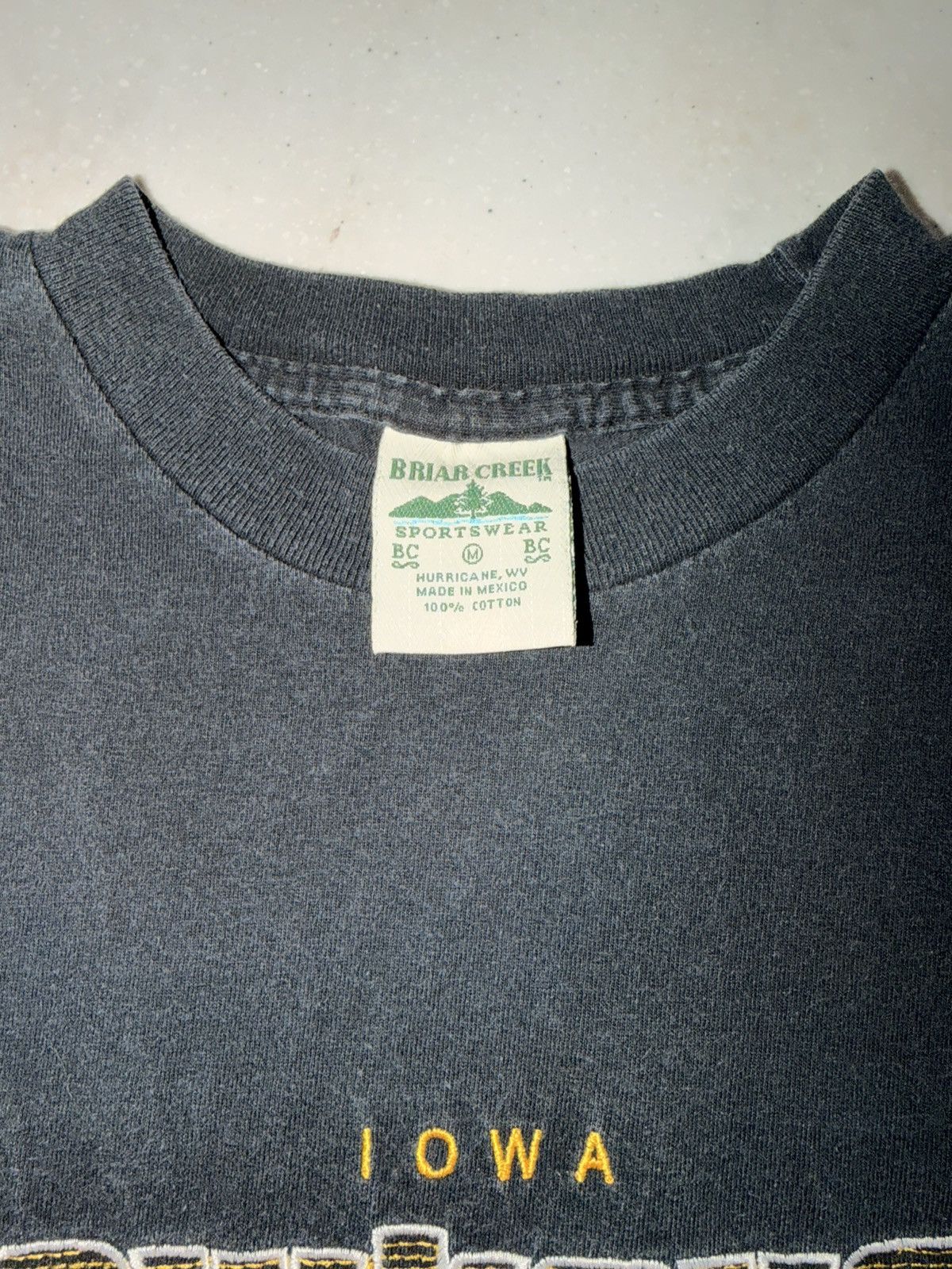 Vintage Vintage Iowa Hawkeyes tee Size US M / EU 48-50 / 2 - 5 Thumbnail