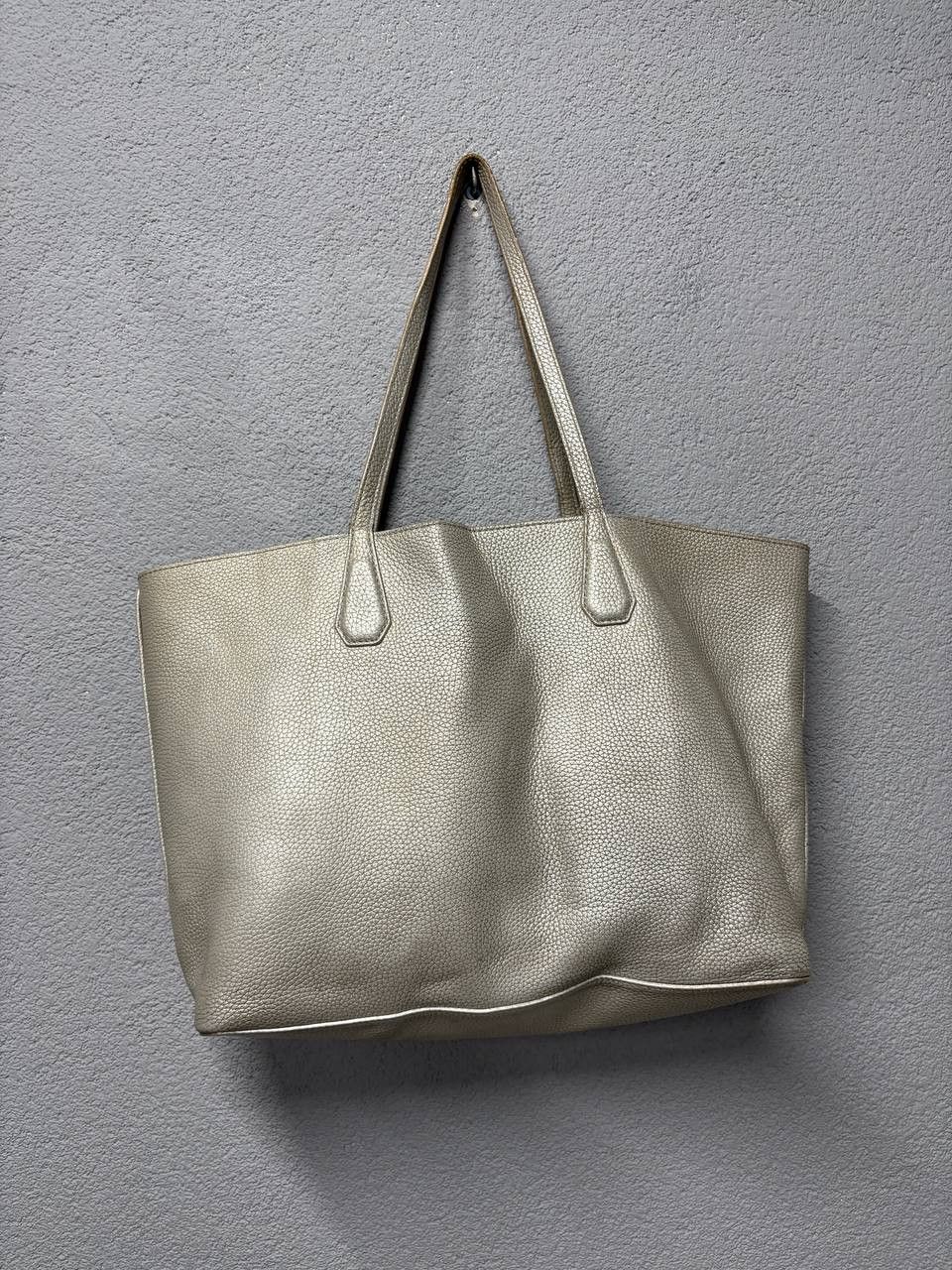 Tory Burch Tory Burch Metallic Grey Leather Perry Tote Size ONE SIZE - 9 Thumbnail