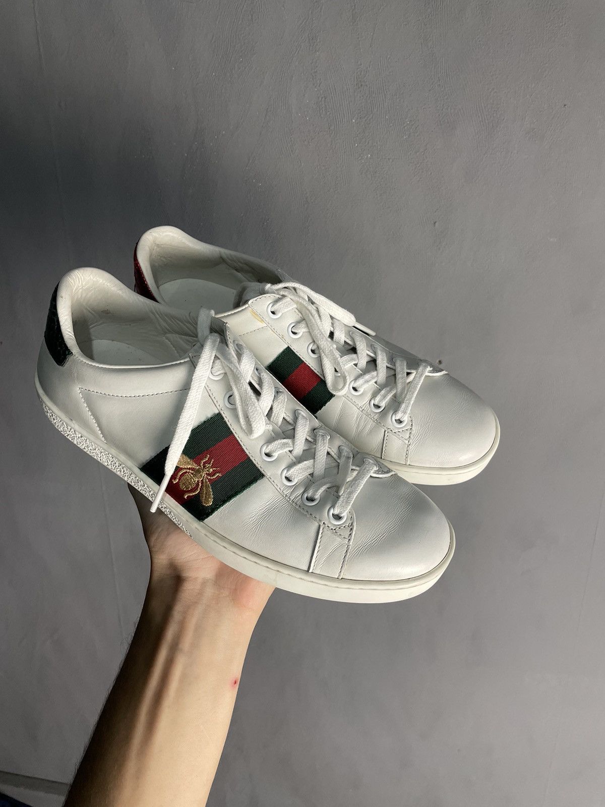 Gucci Gucci 🐝 bee ace green red stripe shoes Size US 7 / IT 37 - 2 Thumbnail