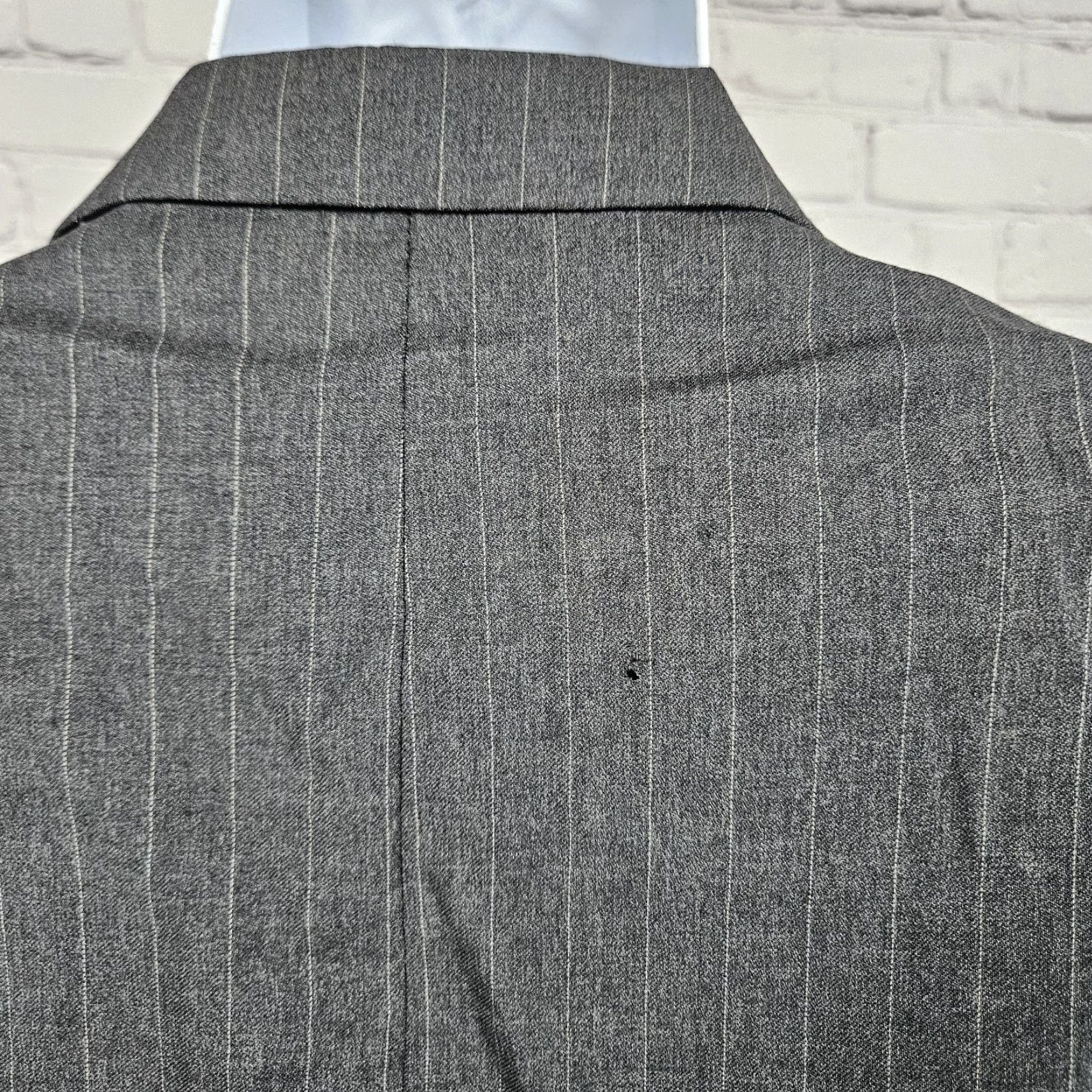 Ralph Lauren VTG Lauren Ralph Lauren Grey Wool 2 Button Notch Blazer Sport Coat 42R Mens European-style Classic Single-Breasted Jacket Size 42R - 6 Thumbnail