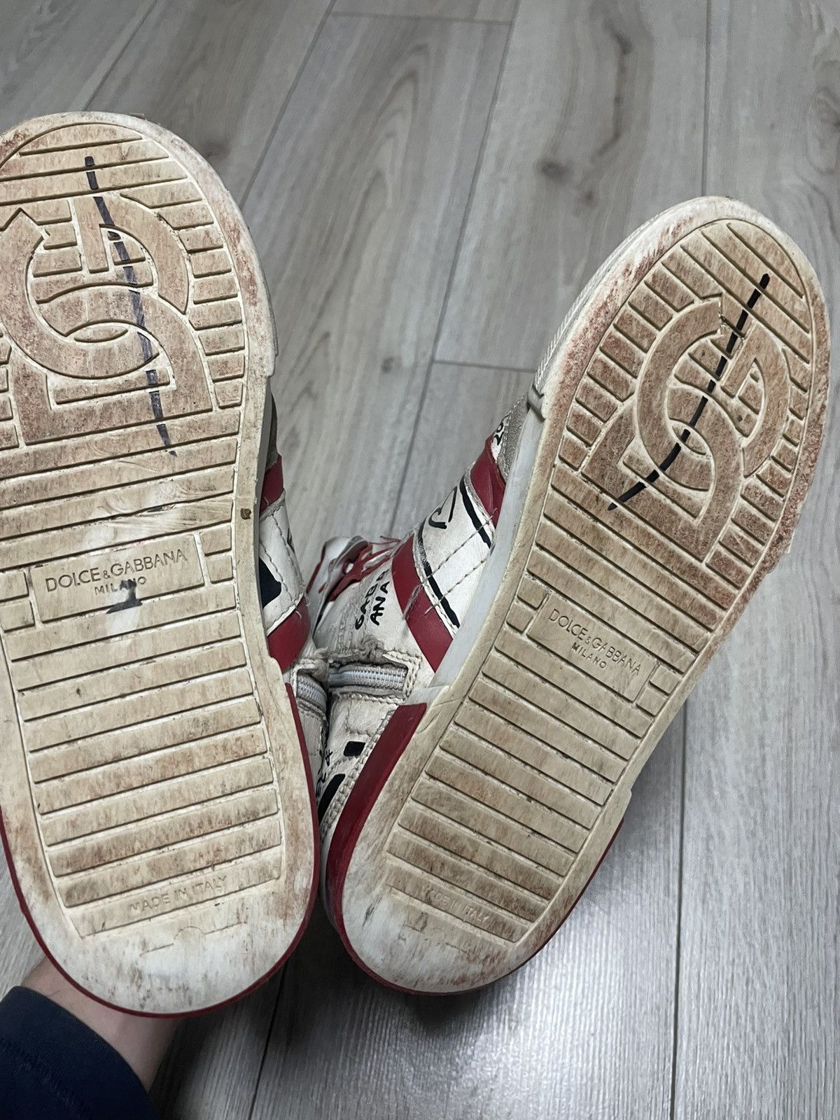 Dolce & Gabbana Dolce & Gabbana Graffiti Print High Top Sneakers Size 36 Size US 5 / EU 37 - 6 Thumbnail