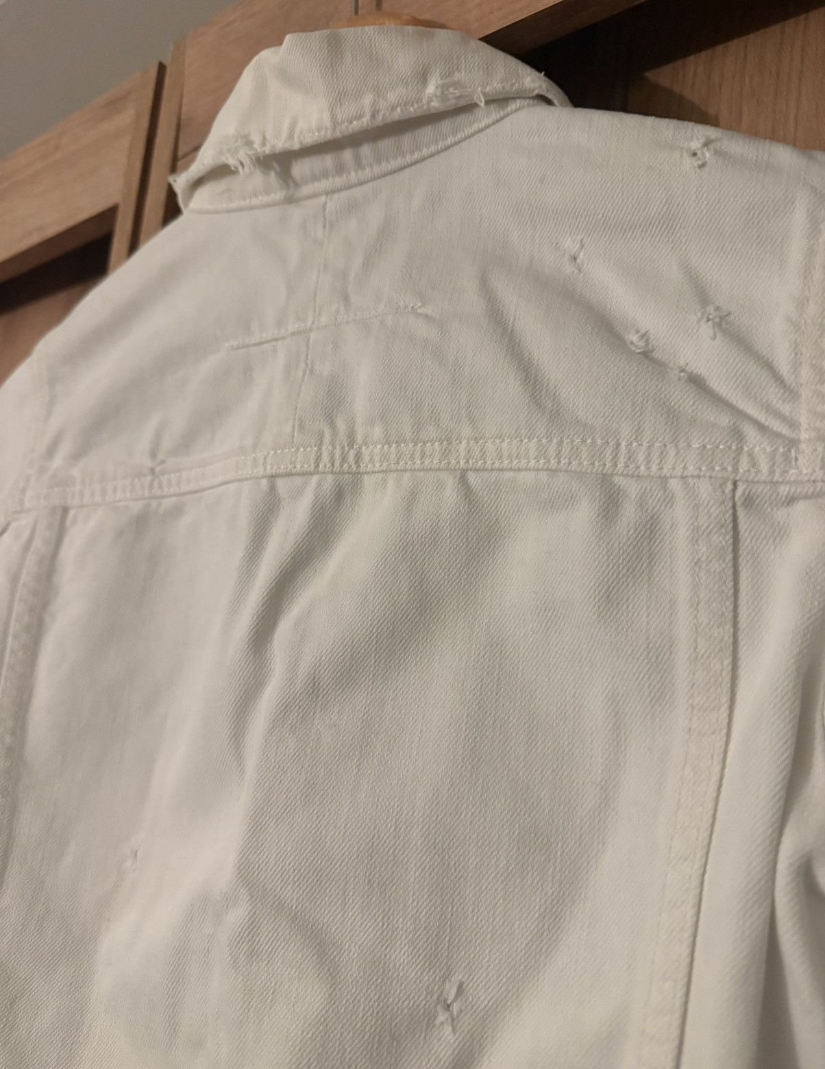 Givenchy Givenchy white cropped destroy denim jacket - S/36(FR) Size XS / US 0-2 / IT 36-38 - 18 Thumbnail
