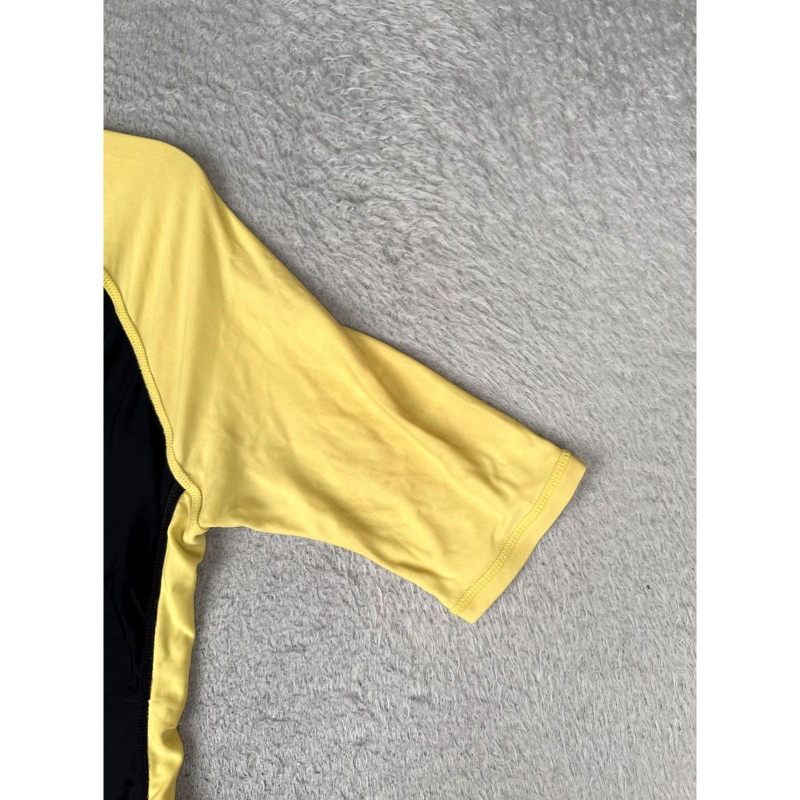 Swims Yob! UV Sun Suit Womens XL Black Yellow Colorblock Zip Short Sleeve Swim Surf Size 40" / US 18 - 2 Thumbnail