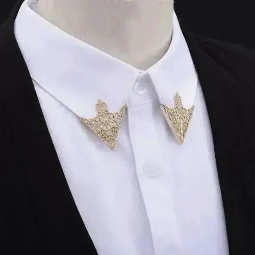 VIBE Vintage Triangle Shirt Collar Brooches Size ONE SIZE - 1 Thumbnail