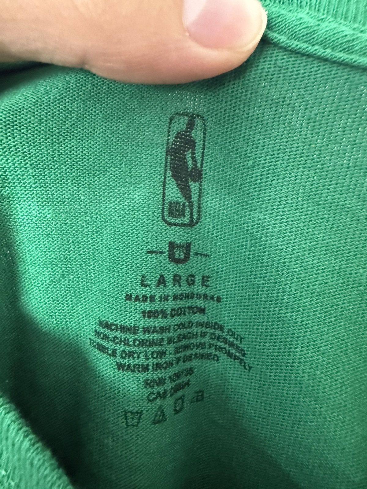 NBA Celtics Graphic Tee Size US L / EU 52-54 / 3 - 4 Thumbnail