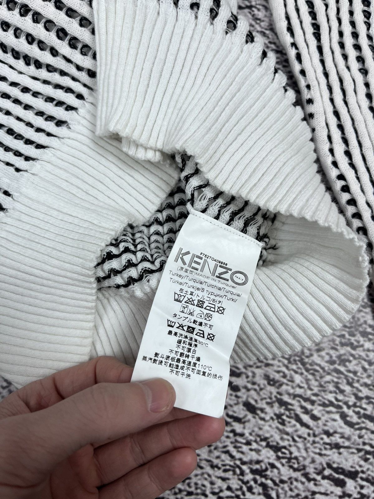 Kenzo Vintage Kenzo Paris Paradise Web Mesh sweater logo size S Size S / US 4 / IT 40 - 10 Thumbnail