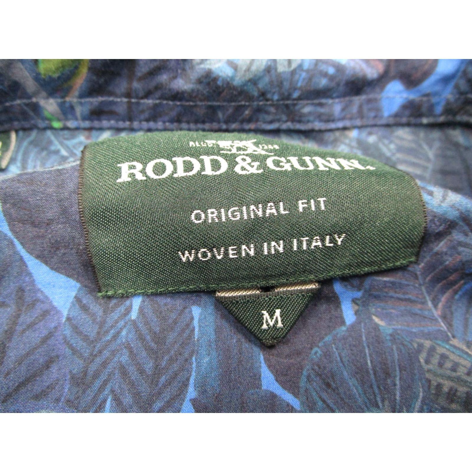 Rodd & Gunn Rodd Gunn Shirt Mens Medium Blue Floral ORIGINAL FIT Short Sleeve Button Up Hawaiian Animal AOP Casual Workwear Travel 2020s? Size US M / EU 48-50 / 2 - 3 Thumbnail